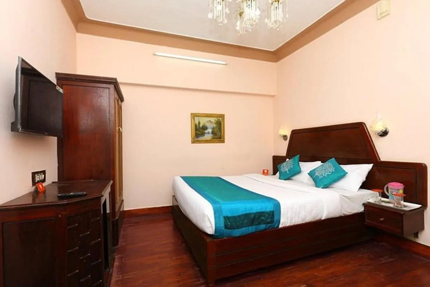 Photo of the whole room, Bed in Hotel Mount View