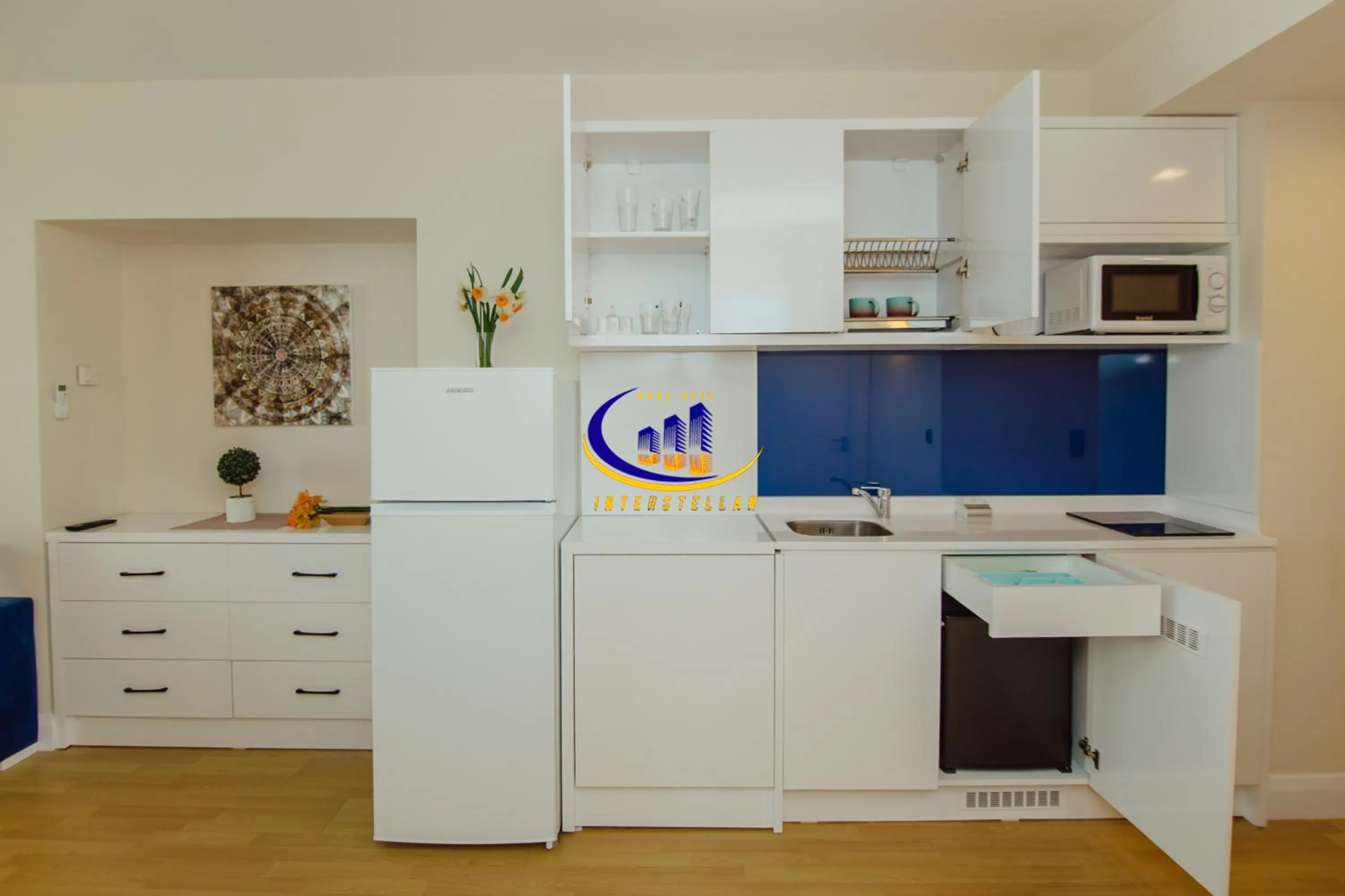 Kitchen or kitchenette in INTERSTELLAR ☆ ORBI CITY