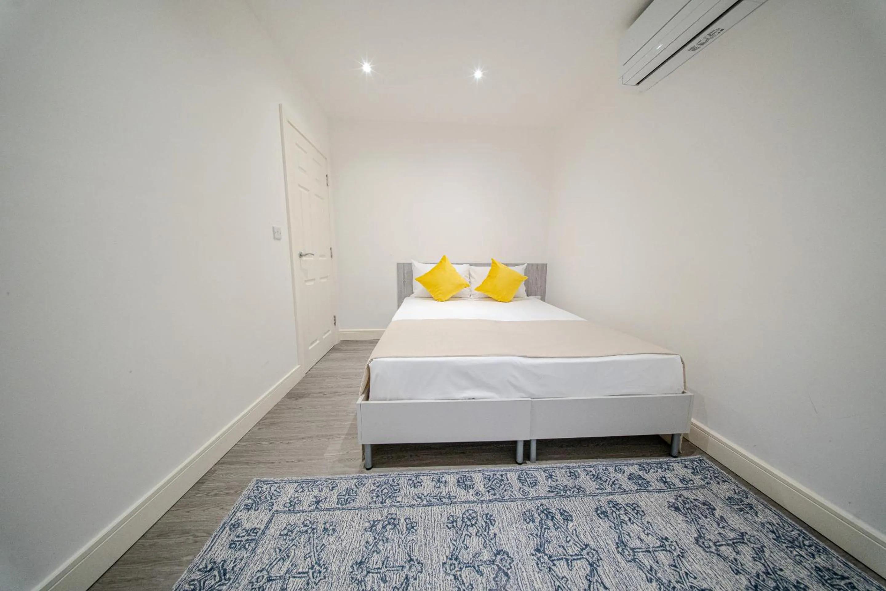 Bedroom, Bed in Ilford Luxury Apartments
