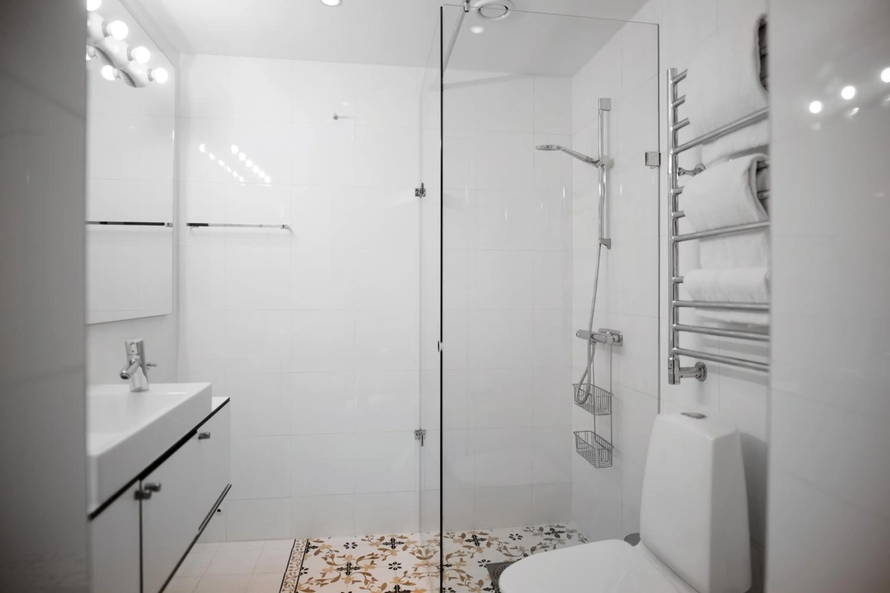 Shower in Guldgränd