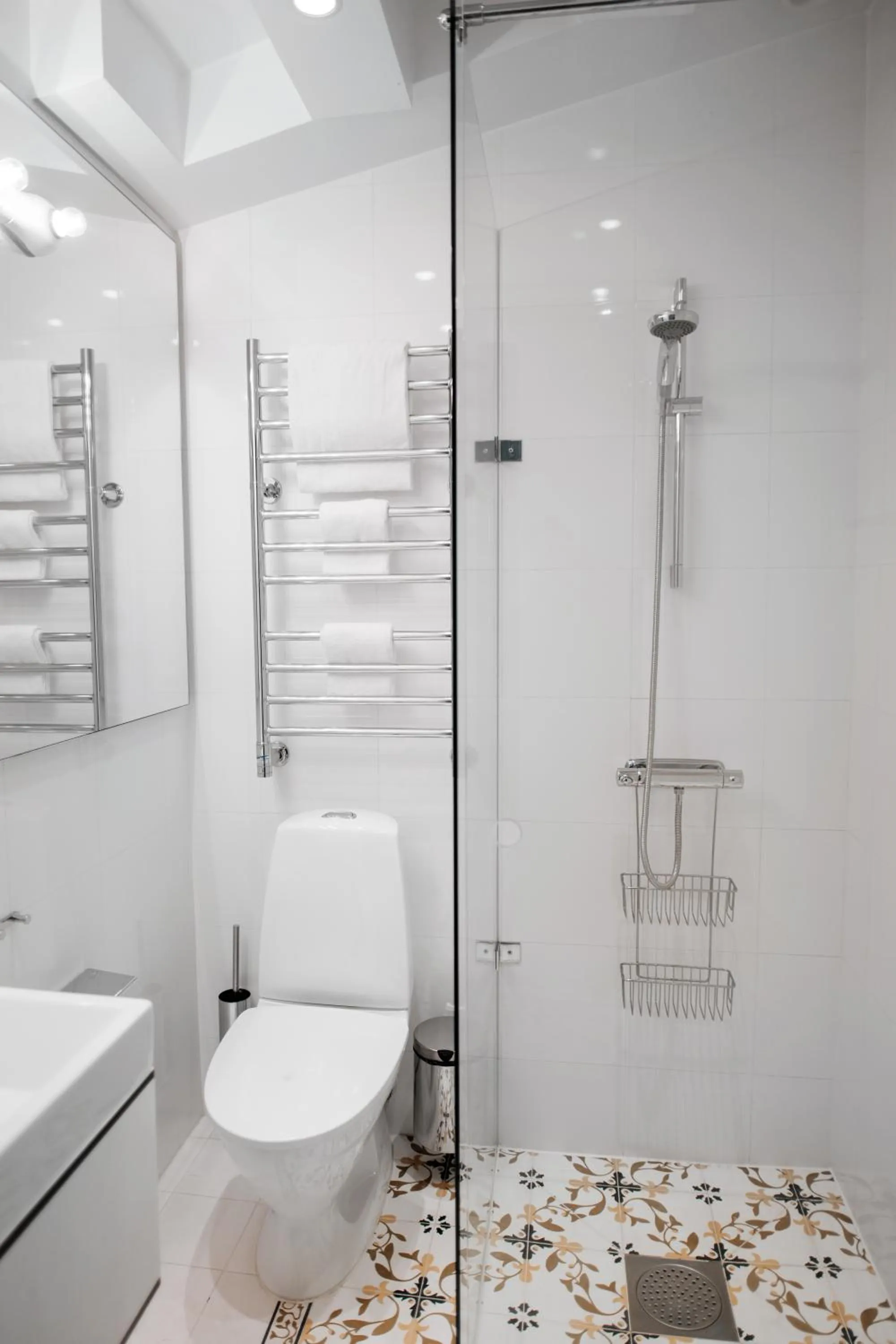 Shower in Guldgränd