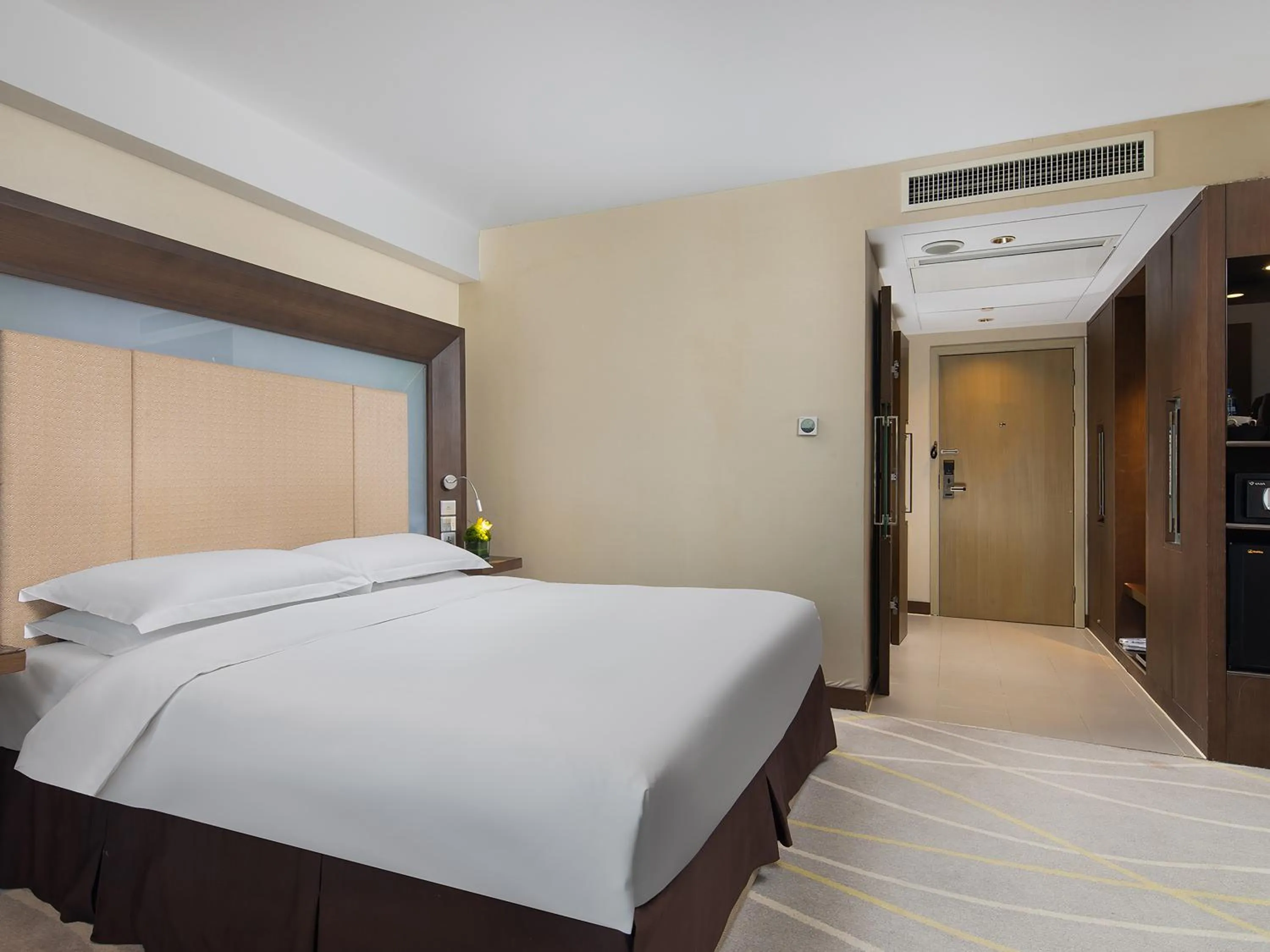 Bed in Novotel Nanjing Central
