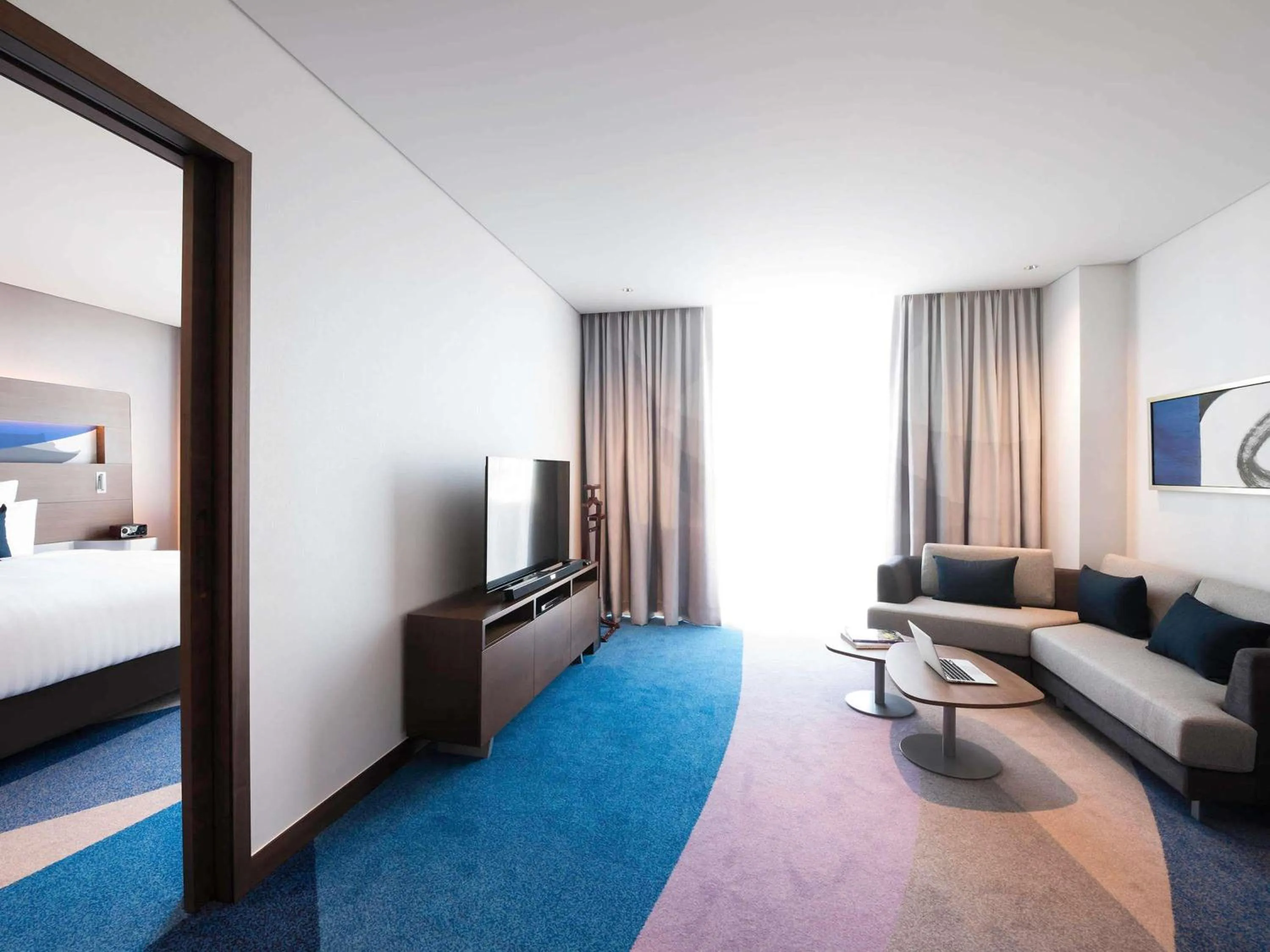 Photo of the whole room, Bed in Novotel Ambassador Suwon