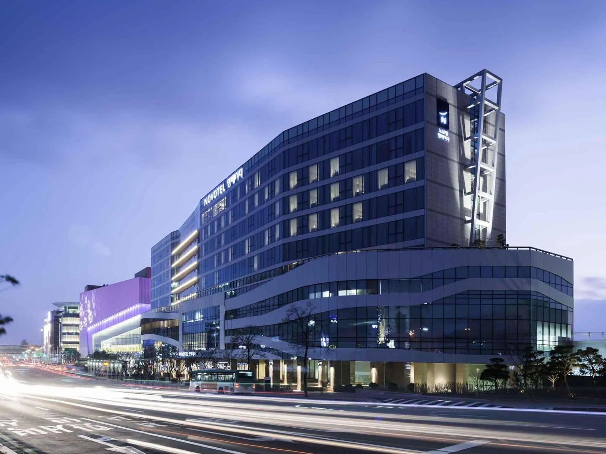 Property building in Novotel Ambassador Suwon