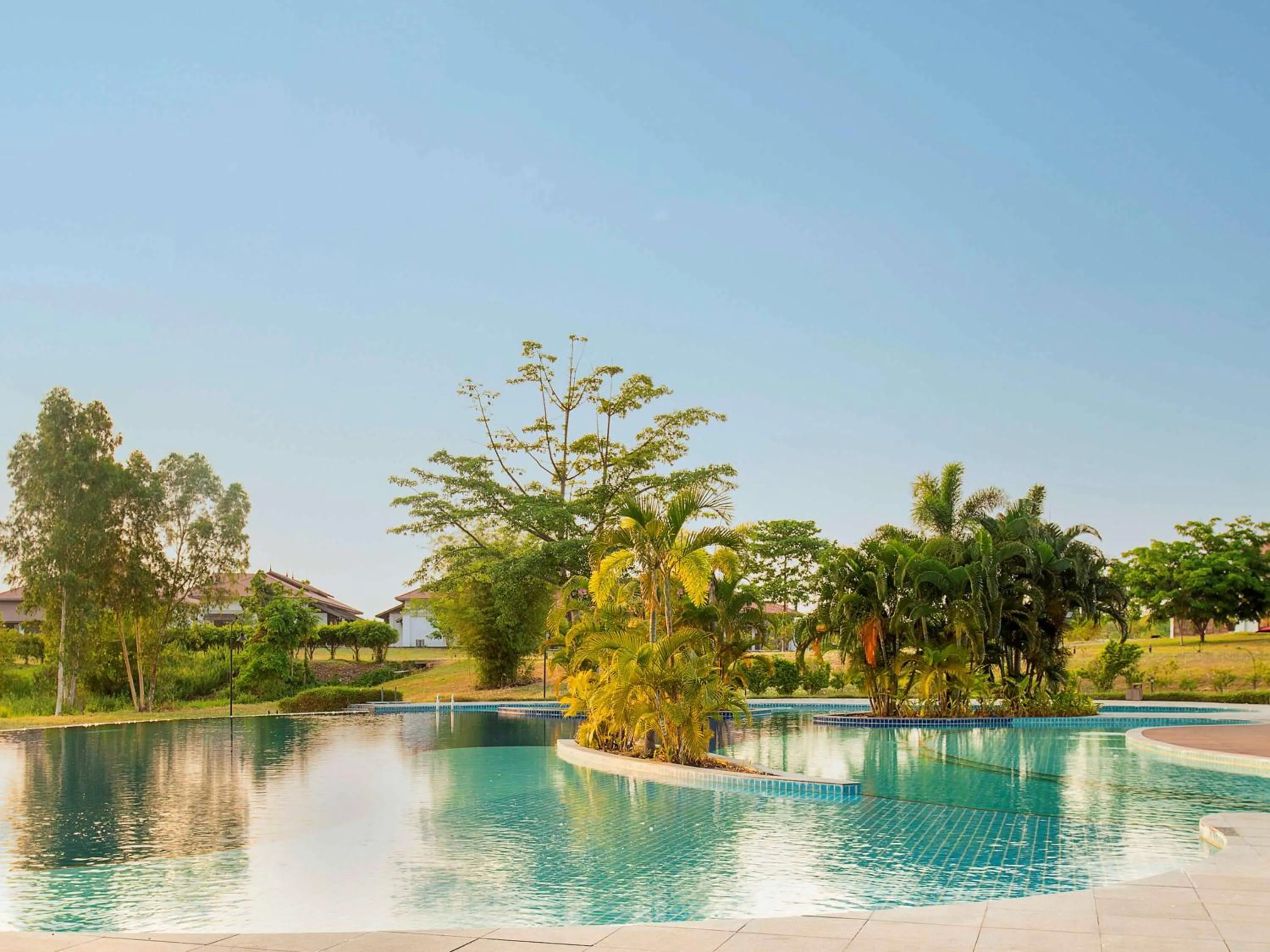 On site, Swimming Pool in The Lake Garden Nay Pyi Taw - MGallery Collection