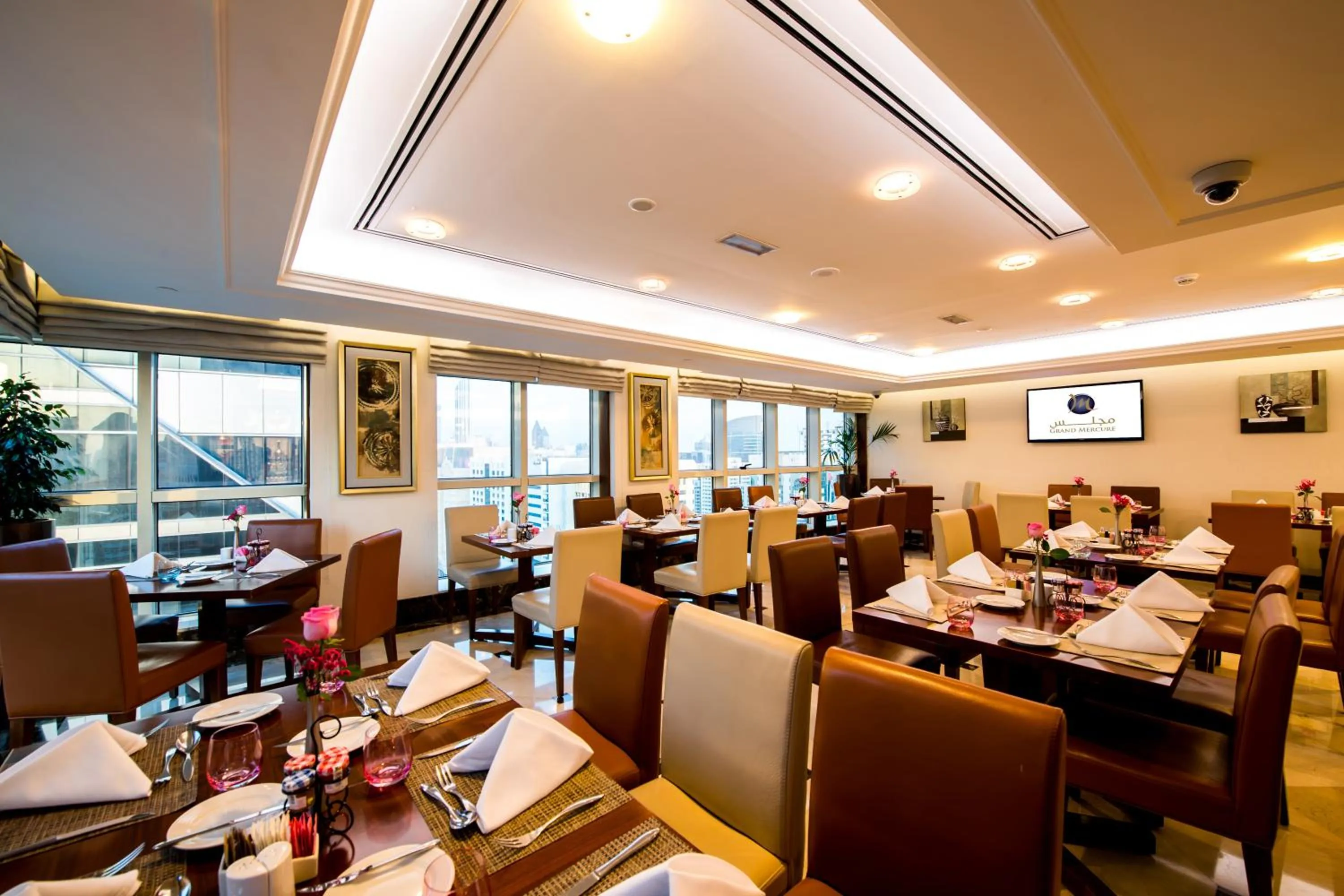 Restaurant/places to eat in Grand Mercure Majlis Residences Abu Dhabi