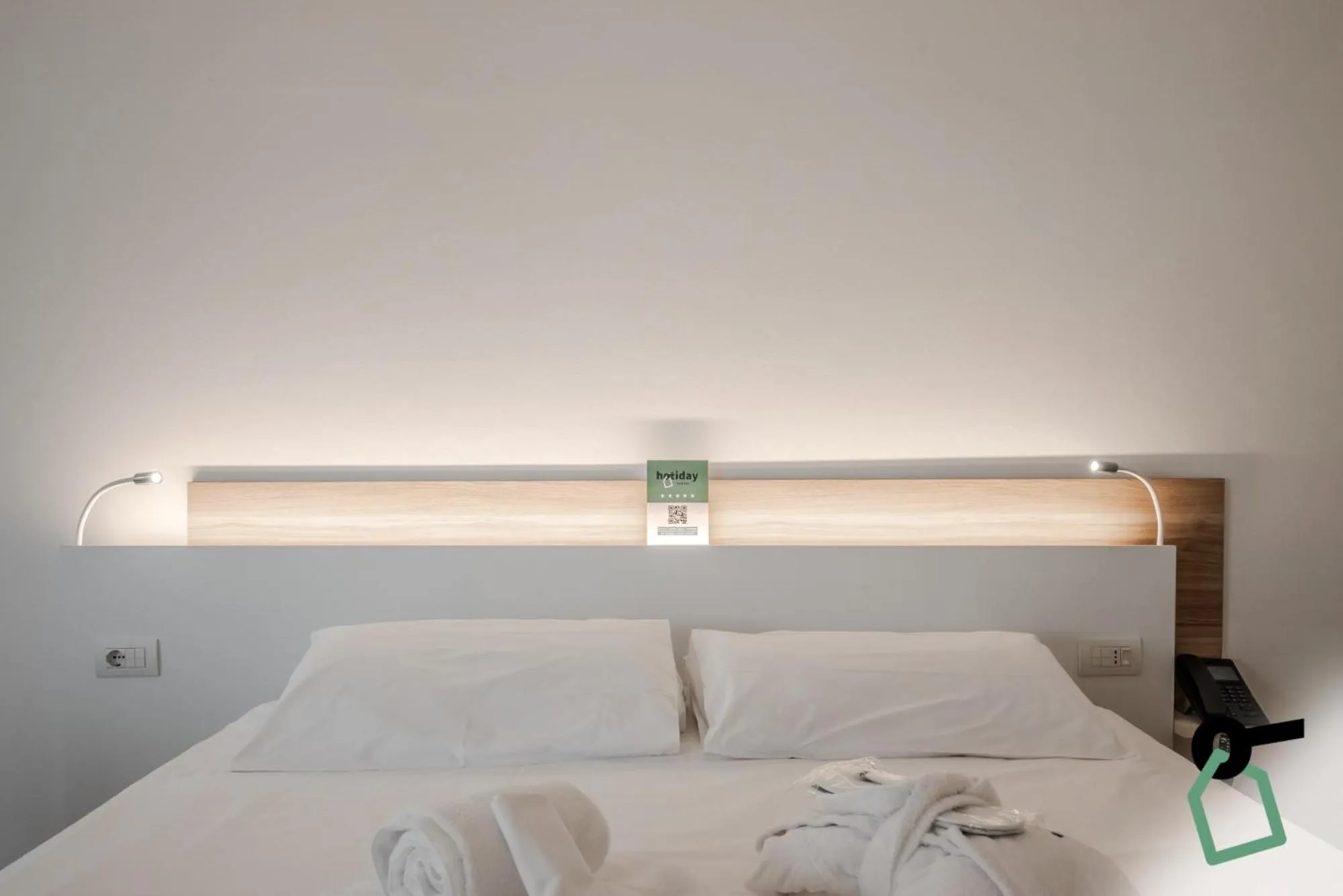 Bed in HOTIDAY Room Collection - Tirrenia