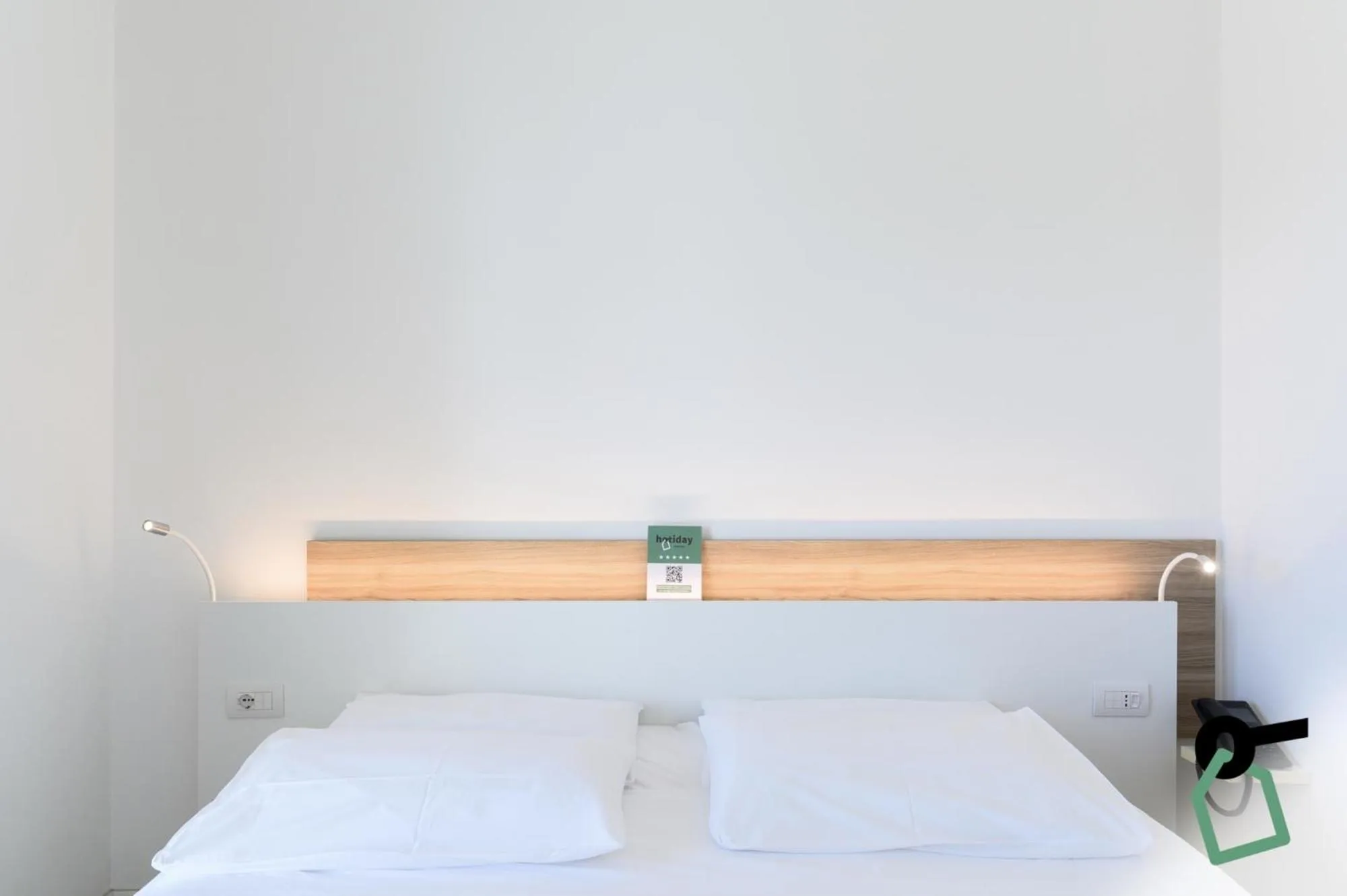 Bed in HOTIDAY Room Collection - Tirrenia