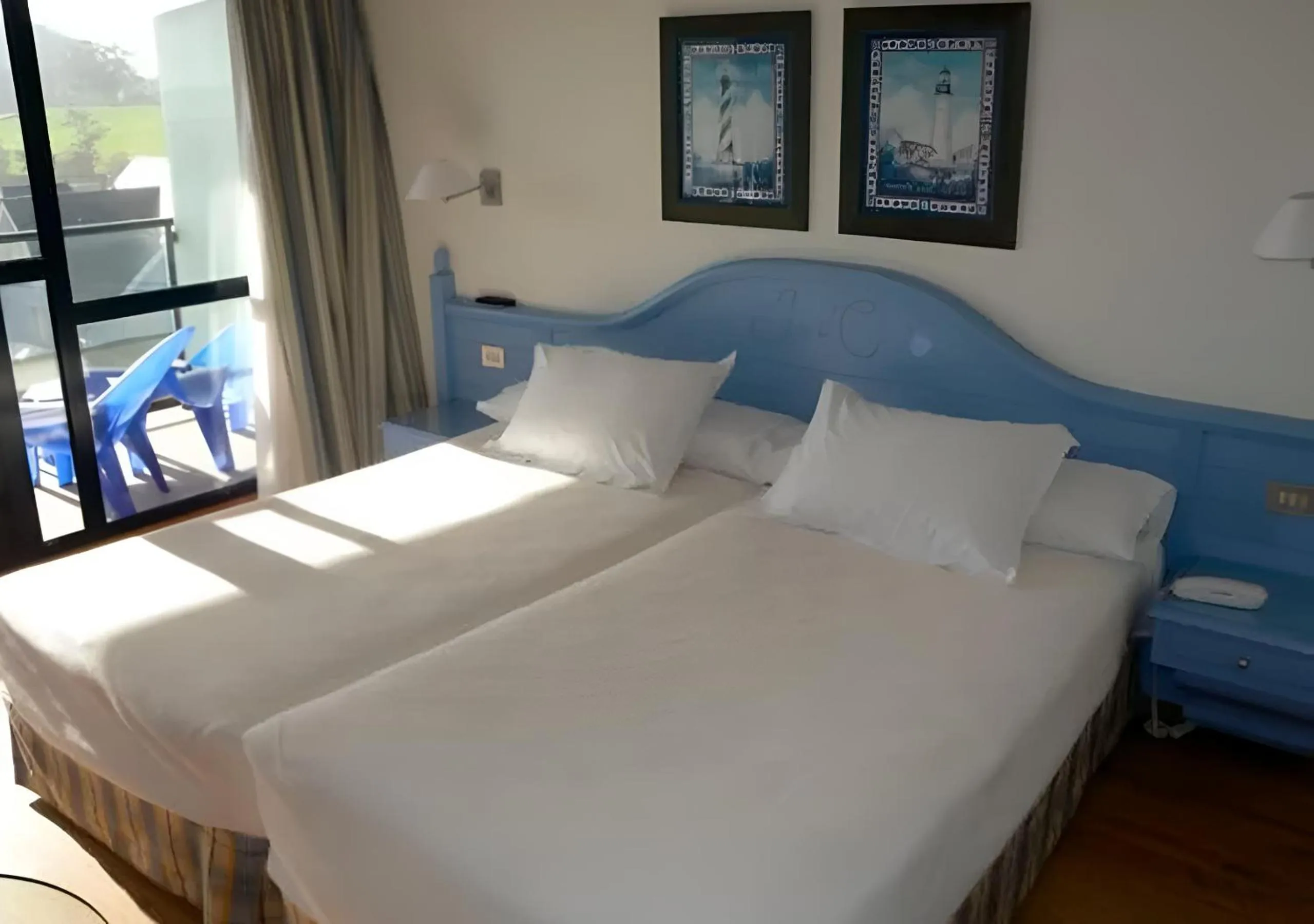 Bed in Hotel Juan de la Cosa