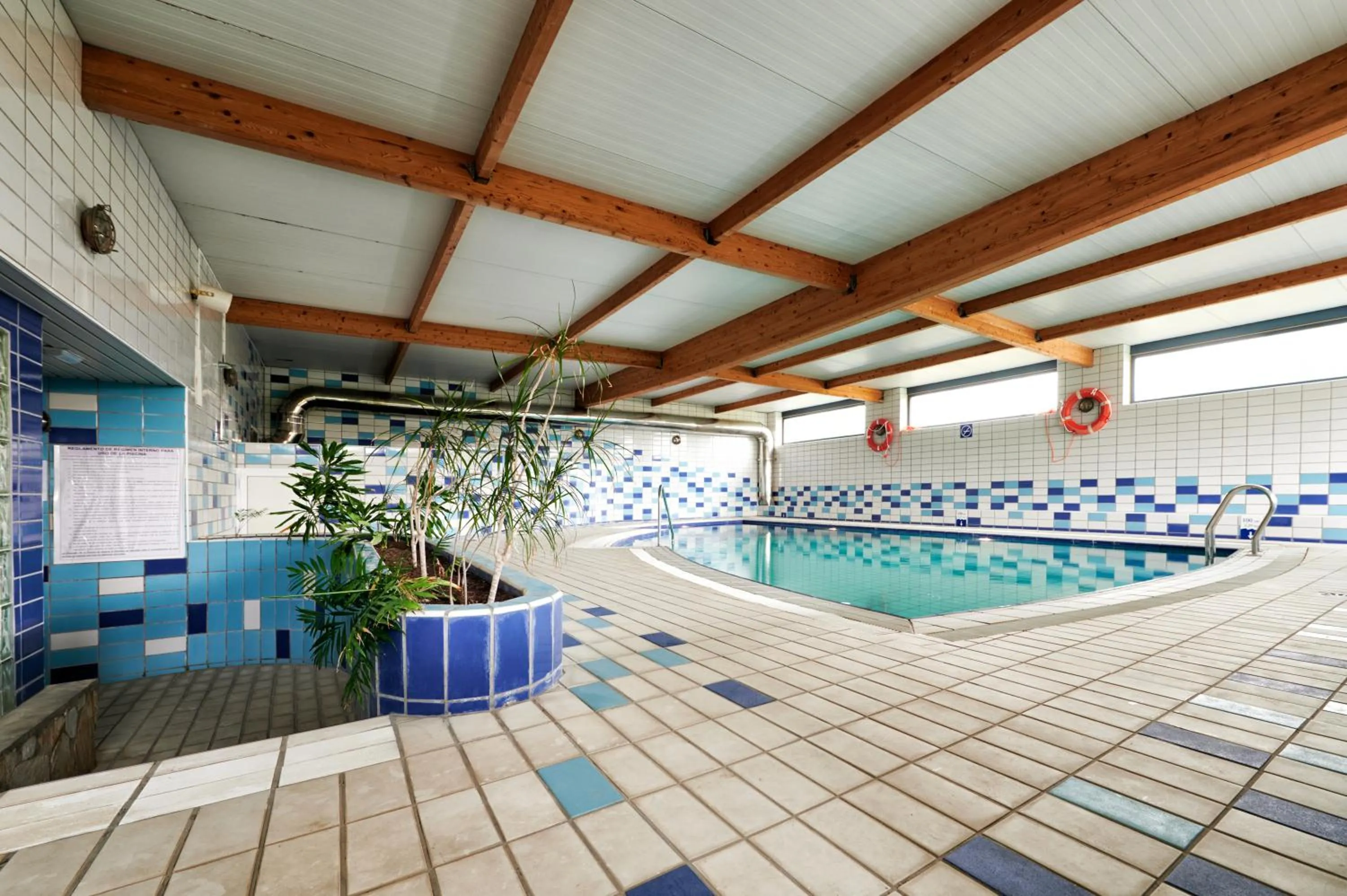 Swimming pool in Hotel Juan de la Cosa