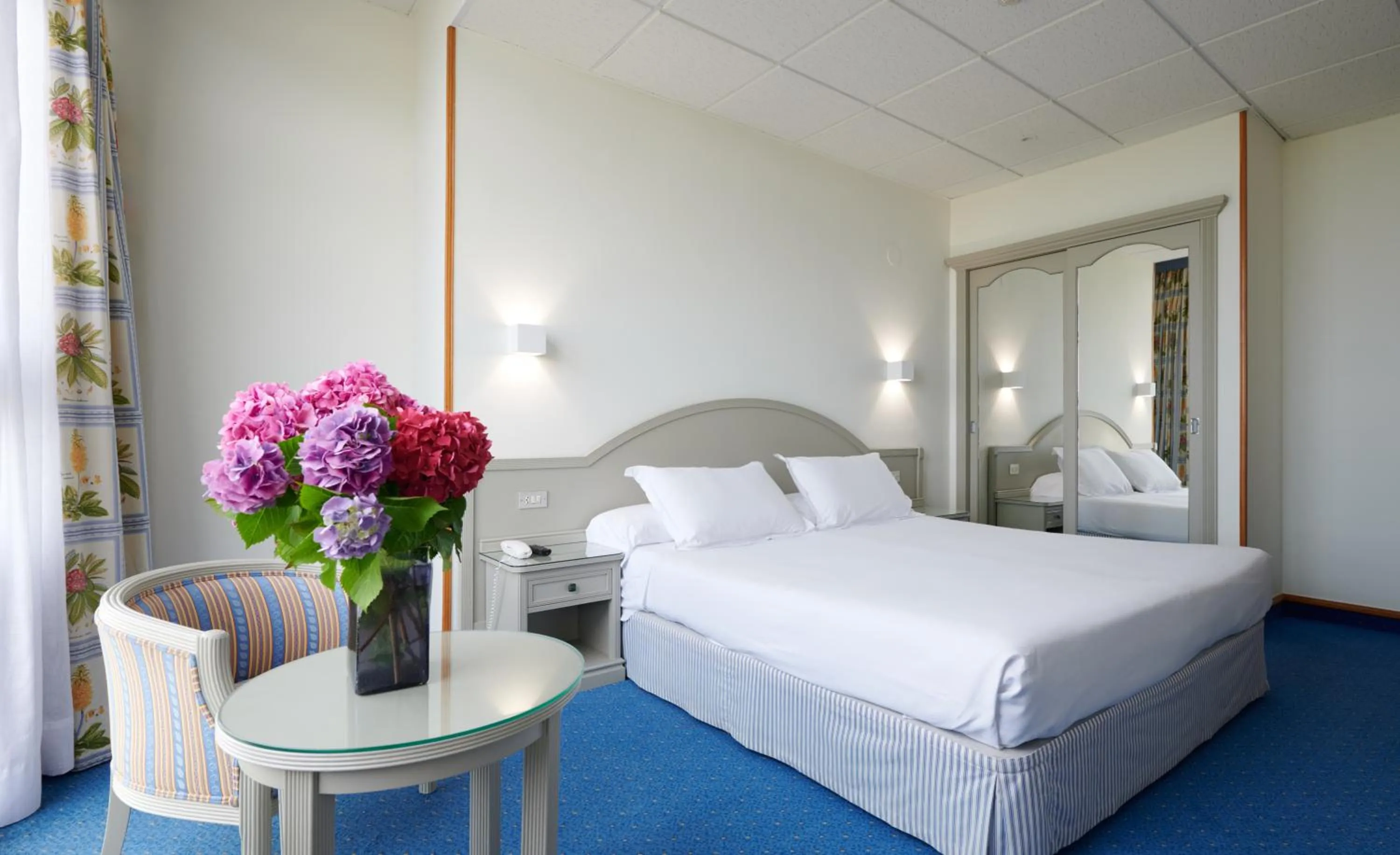 Bed in Hotel Juan de la Cosa