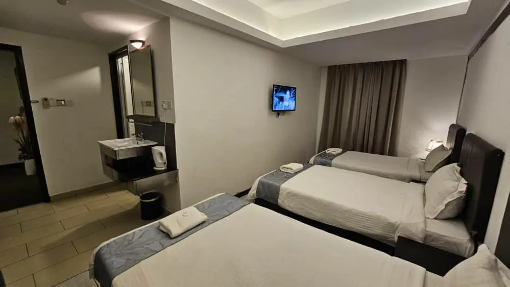 Bed in Warisan Hotel Kota Kinabalu