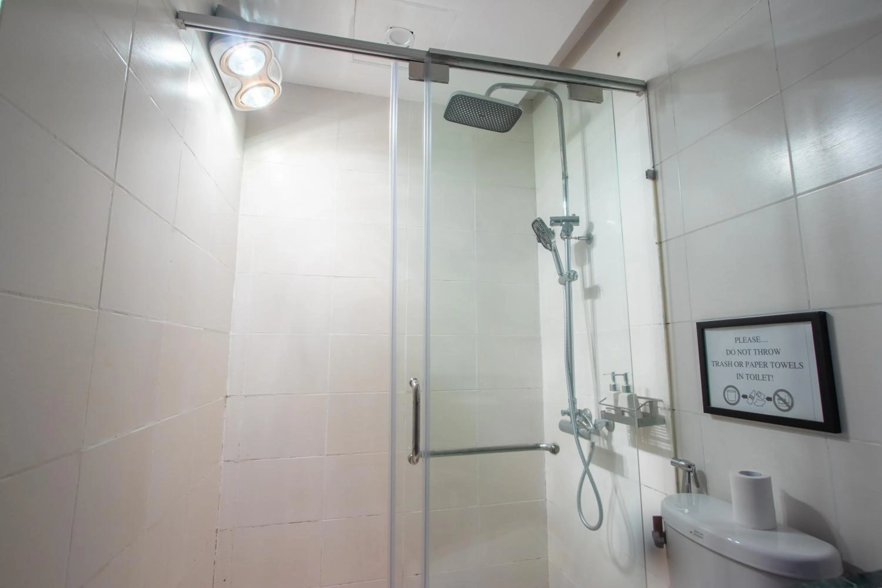 Bathroom in NT Elysian hotel