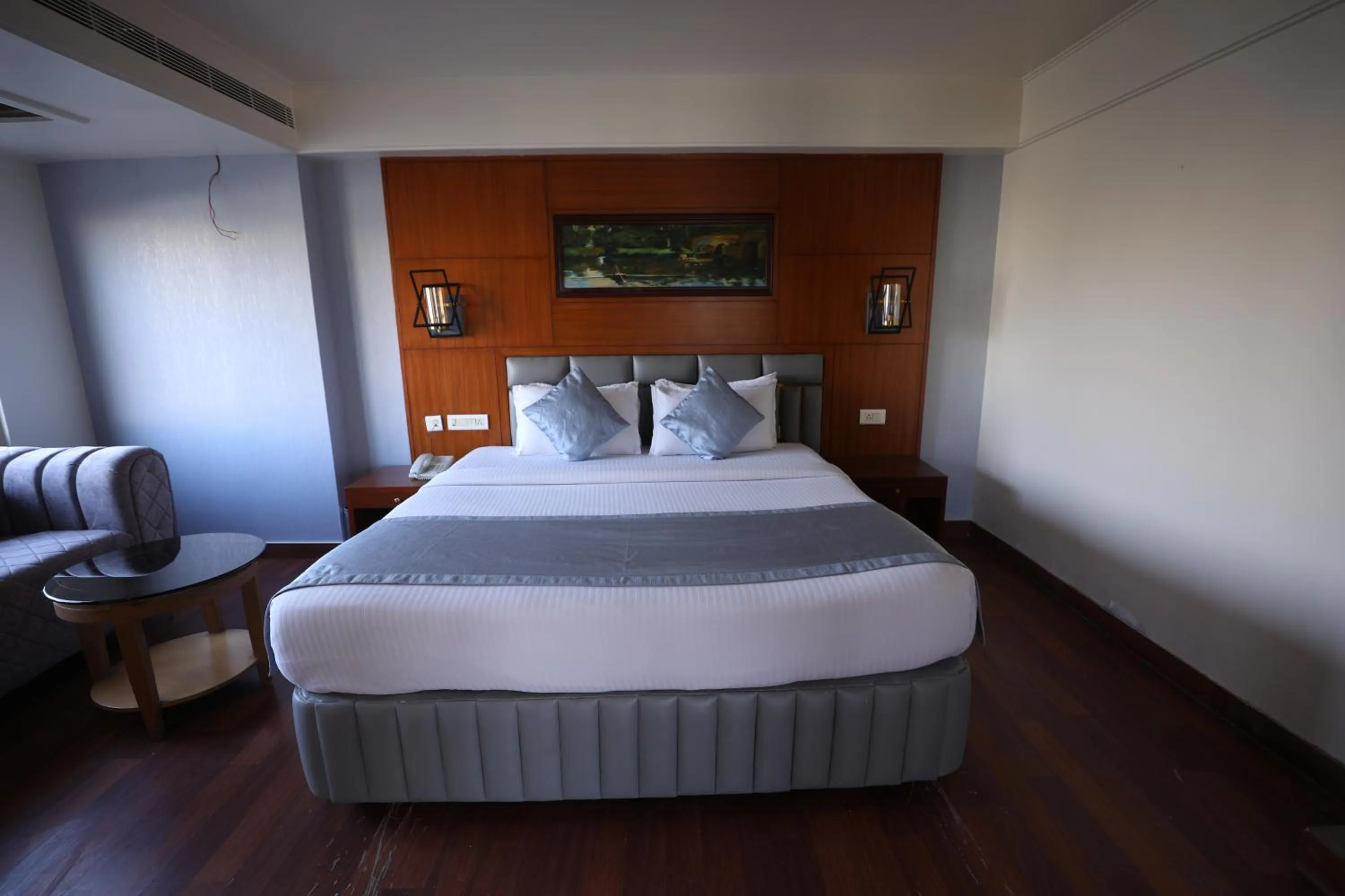 Bed in Eastin Hotels- Madhapur