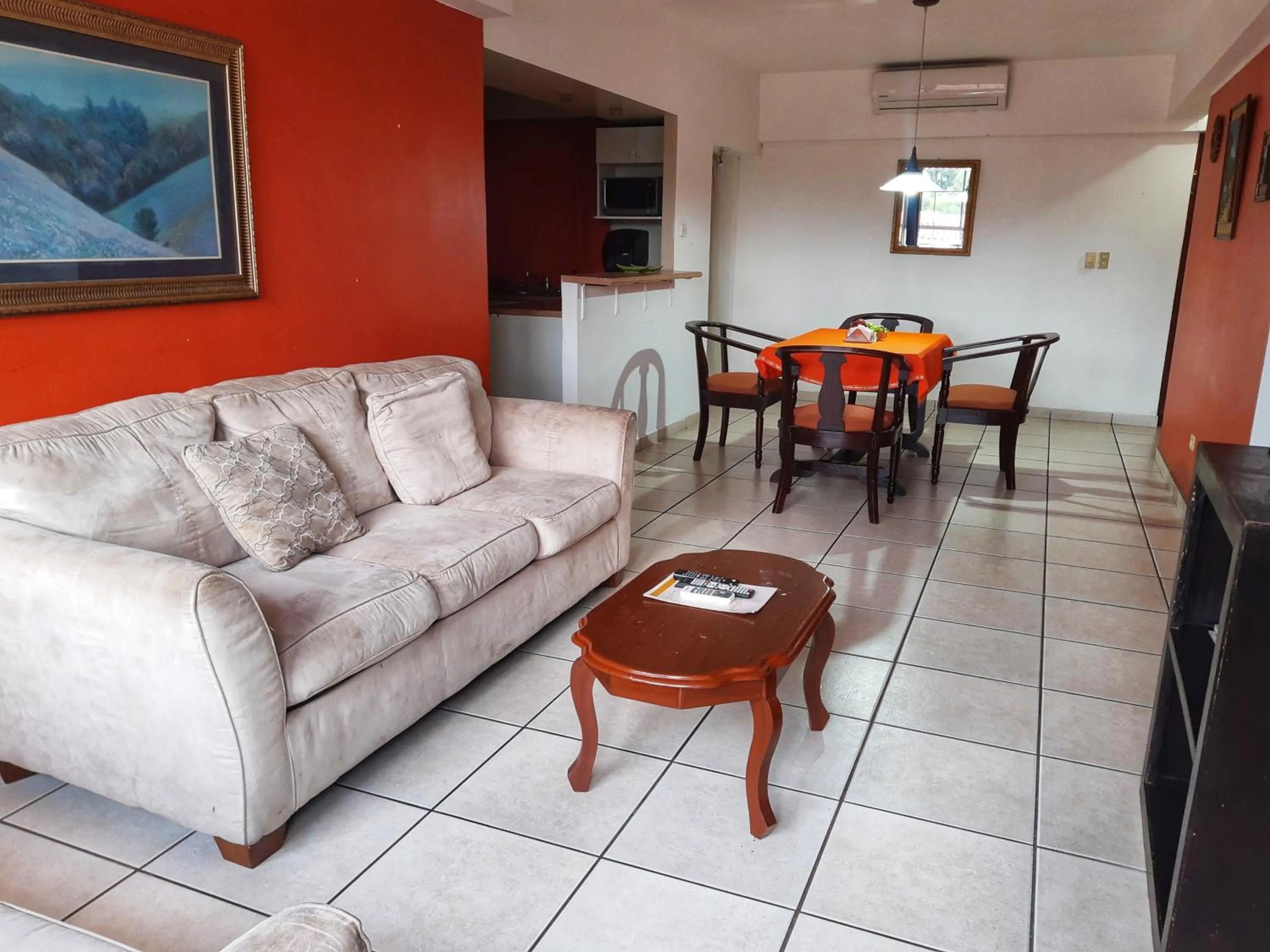 Living room in Suites & Apartments San Benito - Zona Rosa