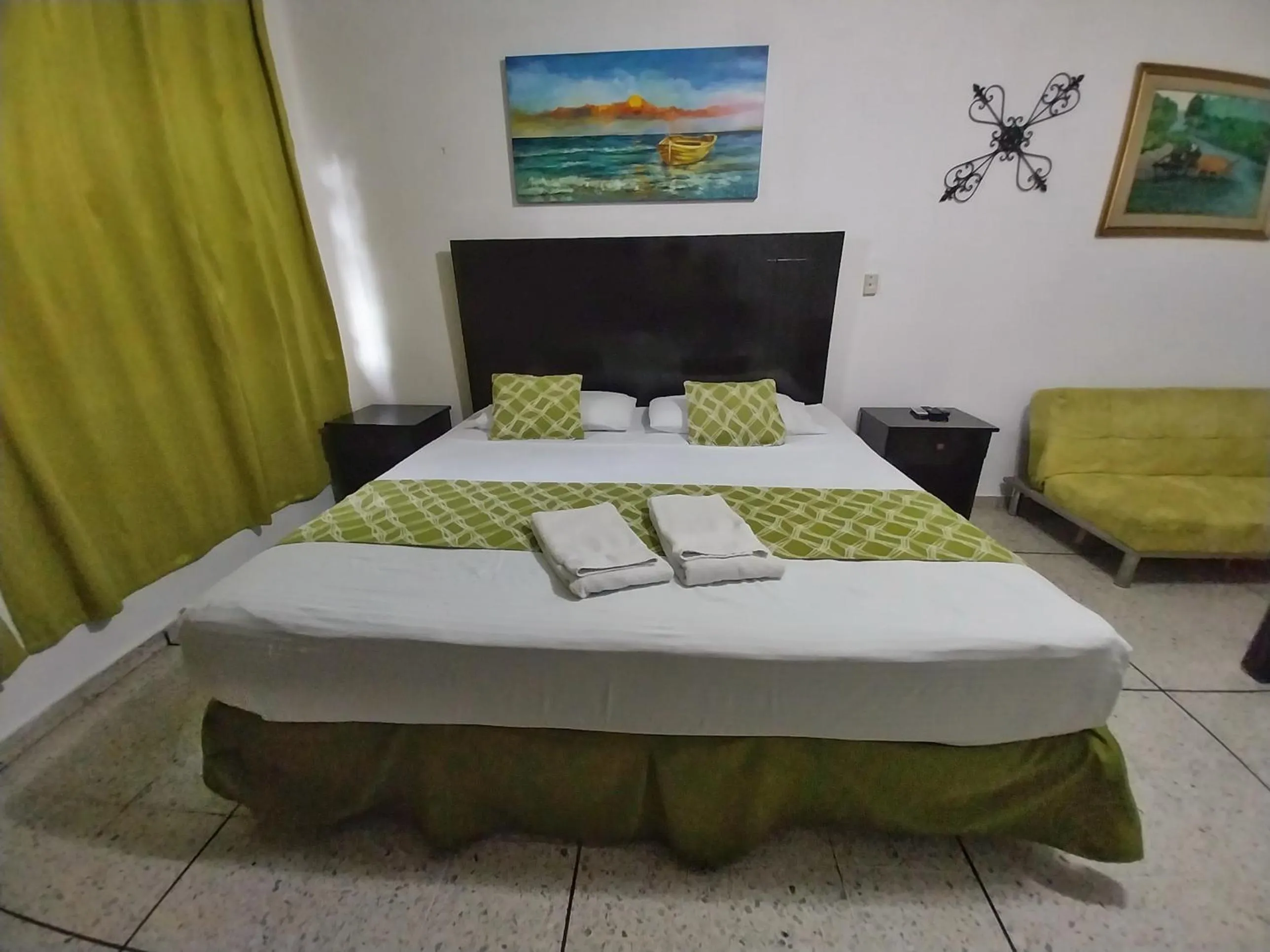Bed in Suites & Apartments San Benito - Zona Rosa