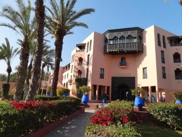 Manis Apartment Set in a Hotel Area