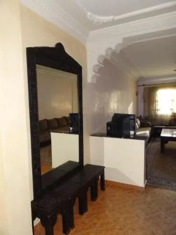 Manis Apartment Set in a Hotel Area