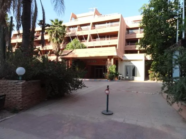 Manis Apartment Set in a Hotel Area