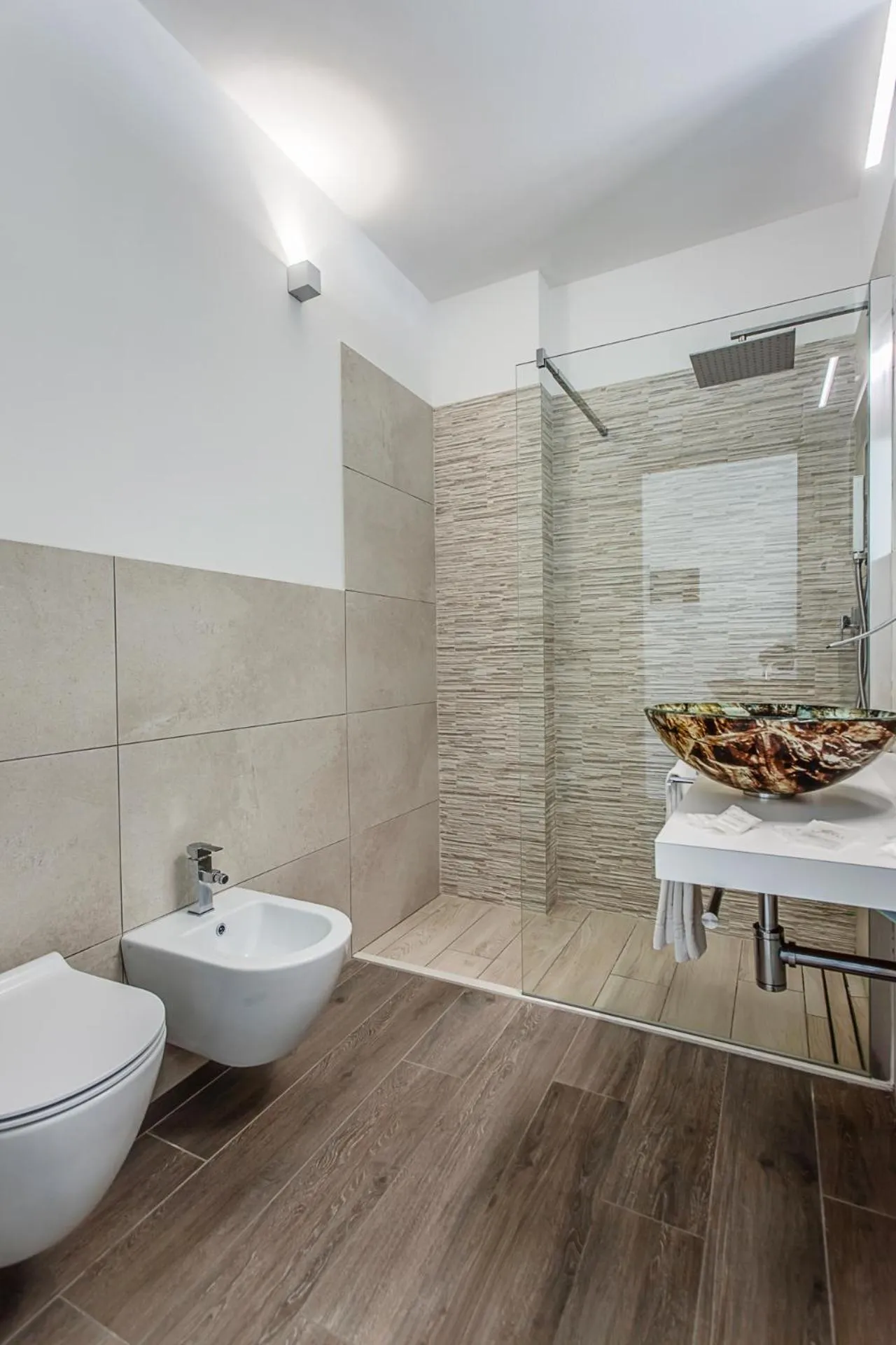 Shower in Hotel Asiago Beach