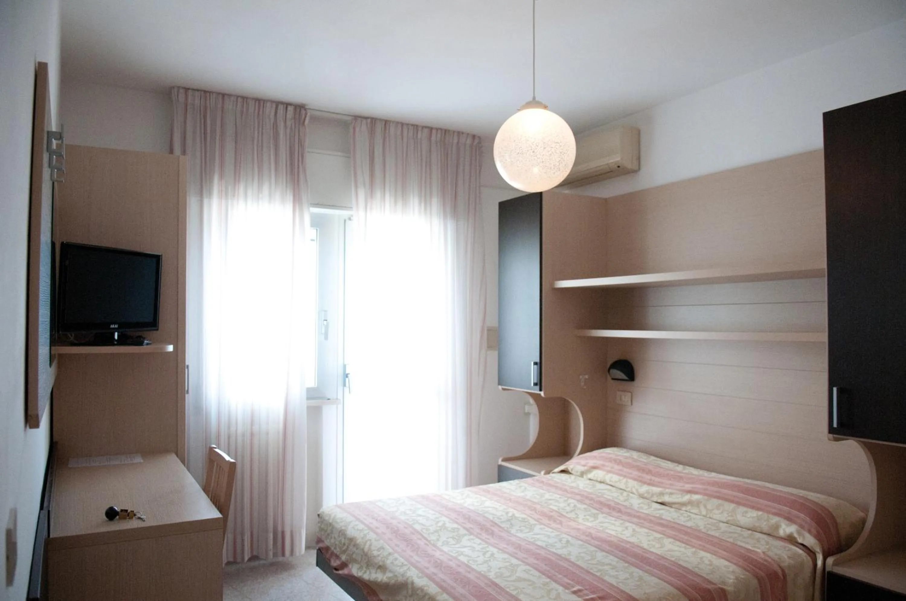 Photo of the whole room in Hotel Asiago Beach