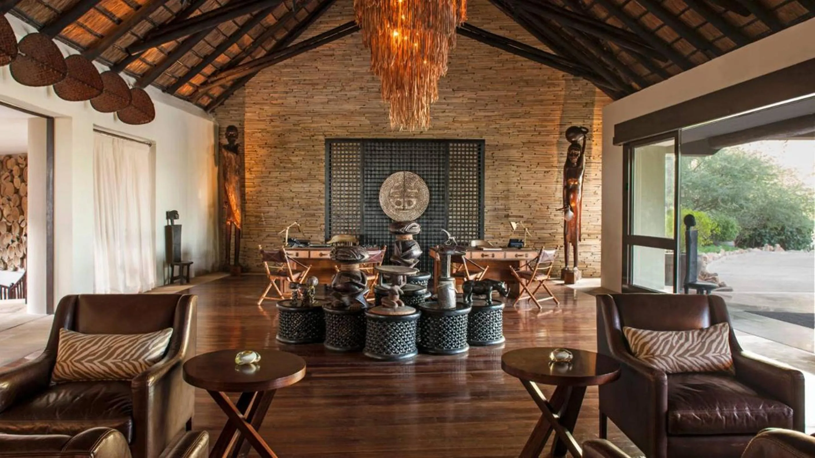 Lobby or reception in Four Seasons Safari Lodge Serengeti
