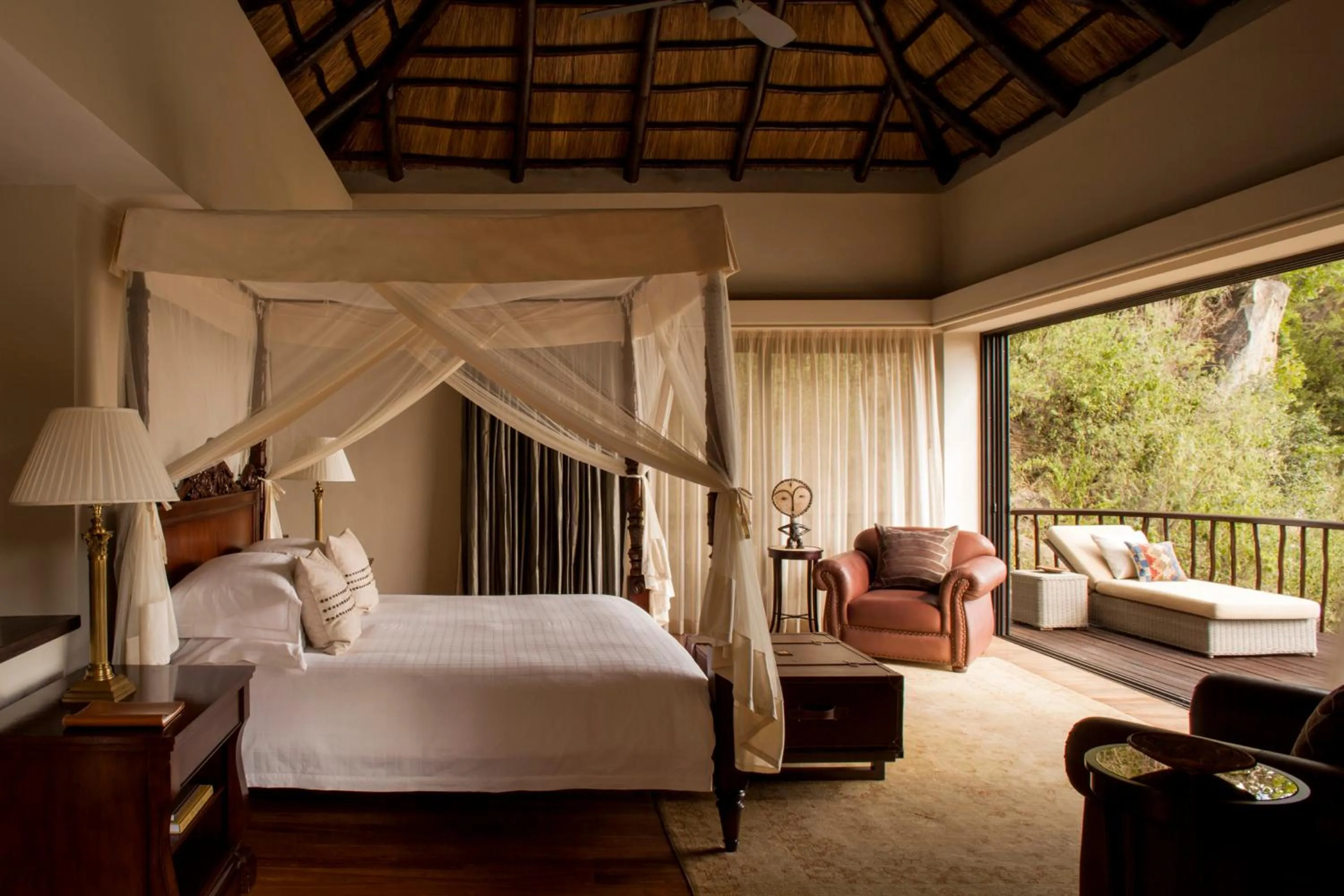 Bedroom, Bed in Four Seasons Safari Lodge Serengeti