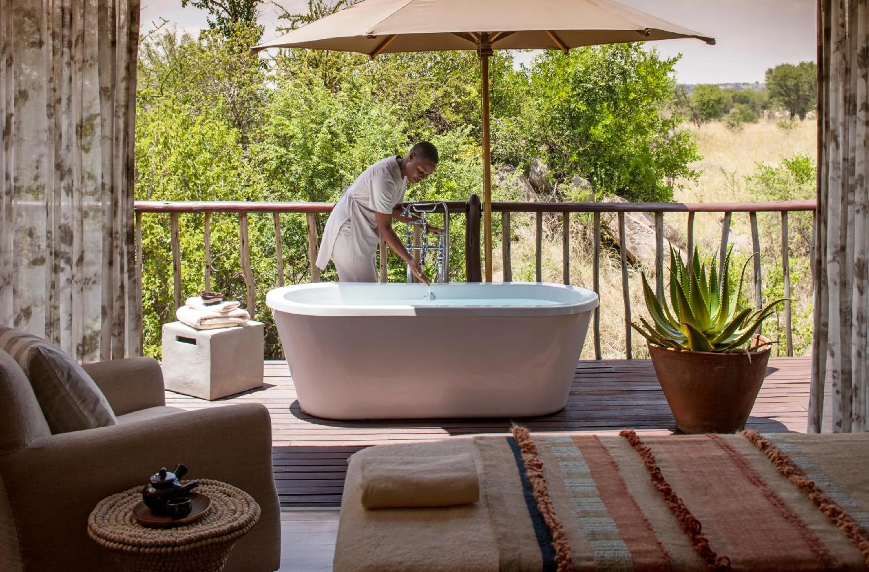 Spa and wellness centre/facilities in Four Seasons Safari Lodge Serengeti