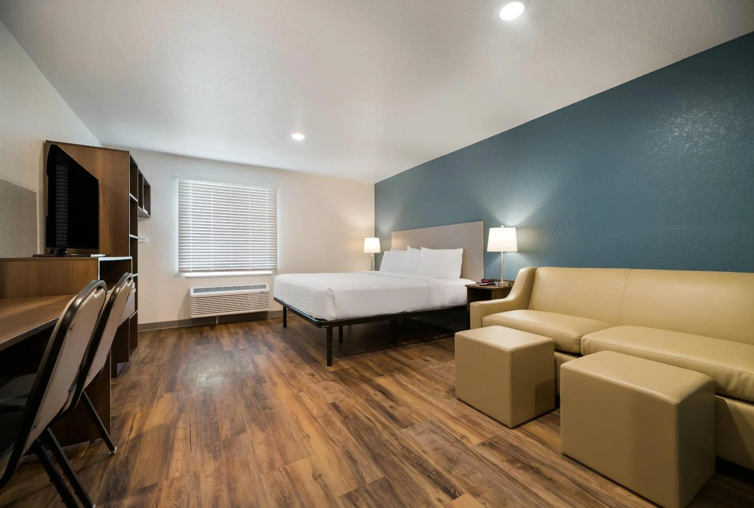 Bedroom, Bed in WoodSpring Suites Cocoa Beach - Rockledge