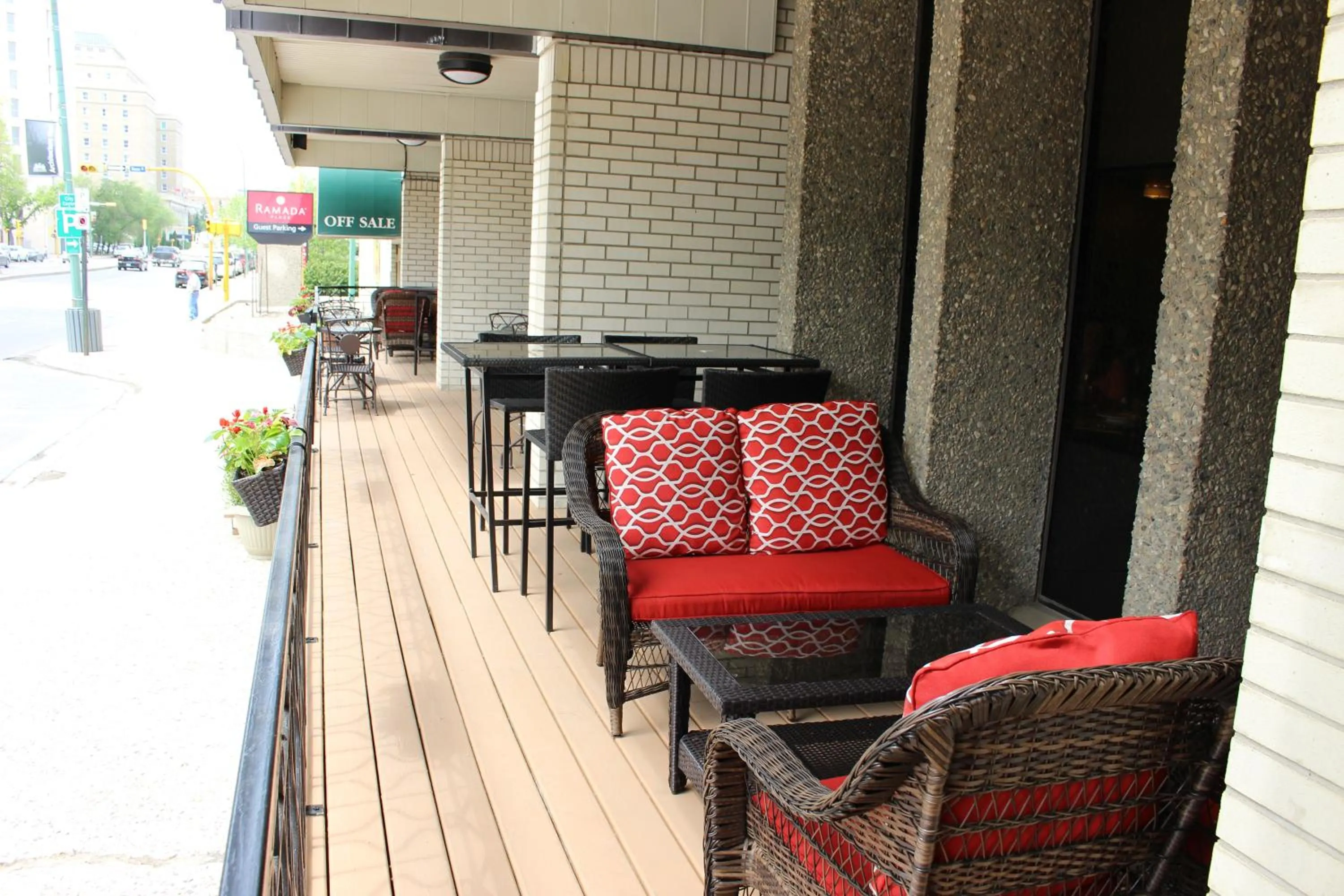 Patio in Ramada Plaza by Wyndham Regina Downtown