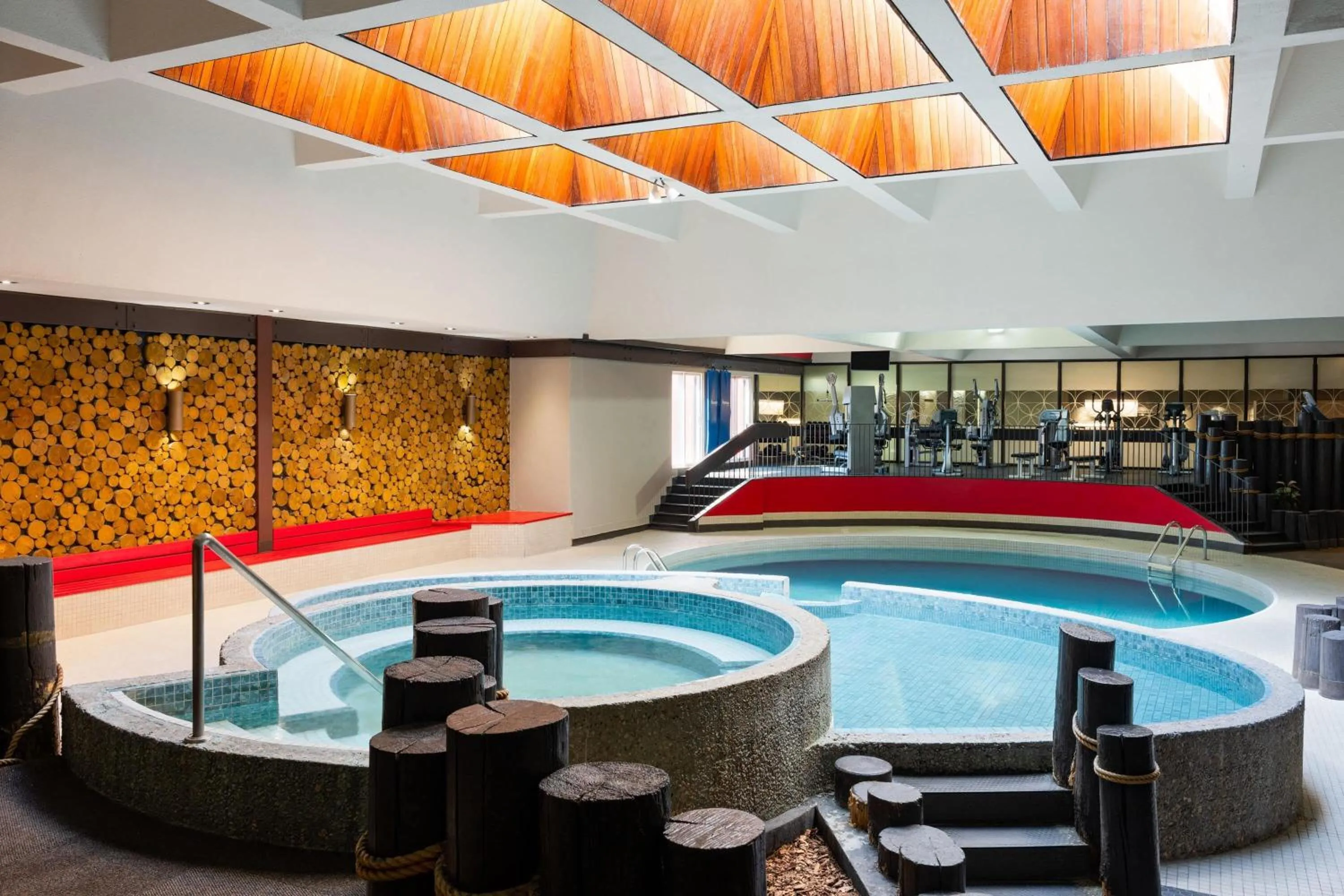 Hot Tub in Ramada Plaza by Wyndham Regina Downtown