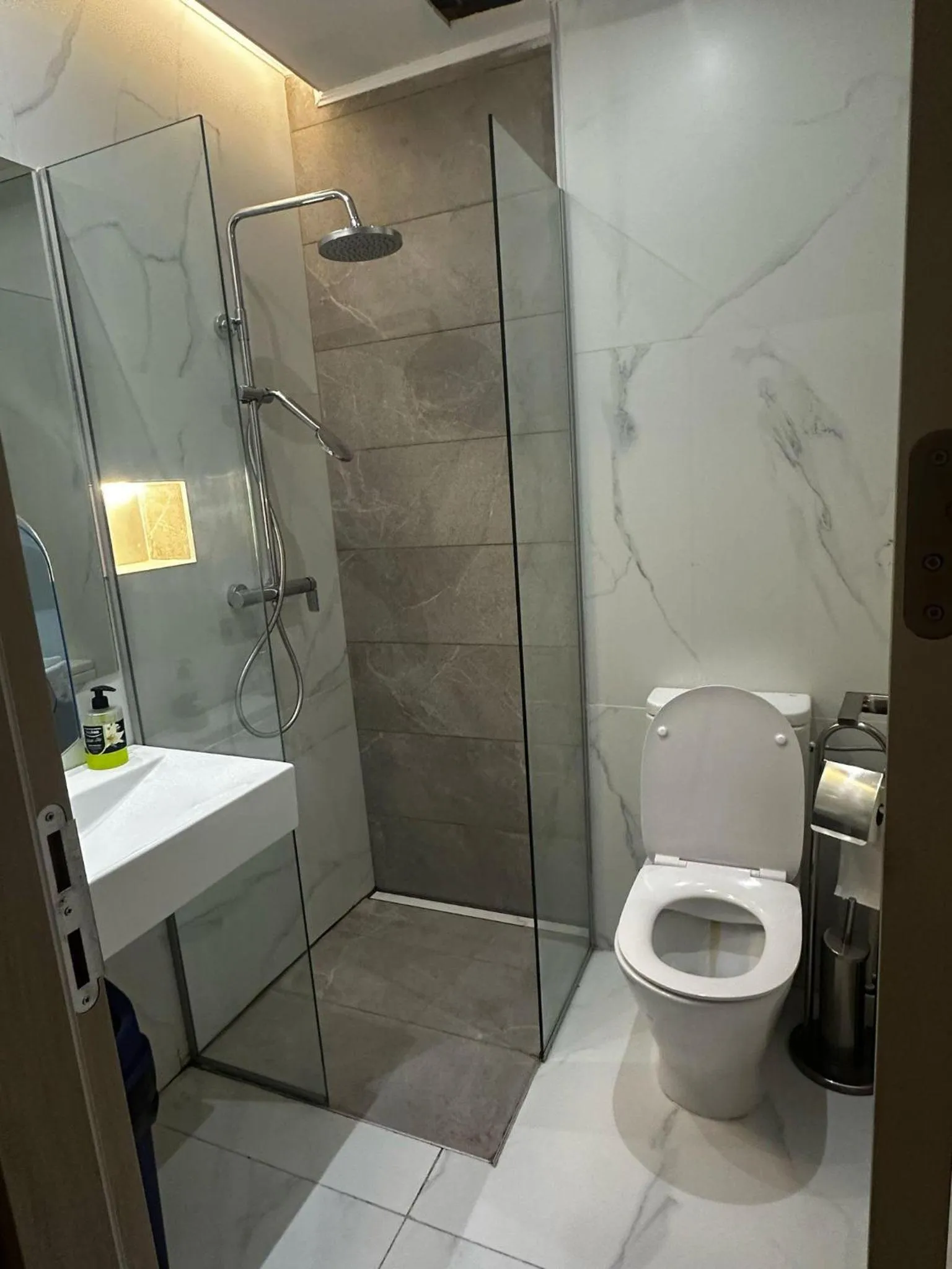 Bathroom in Hotel Tomis Neptun