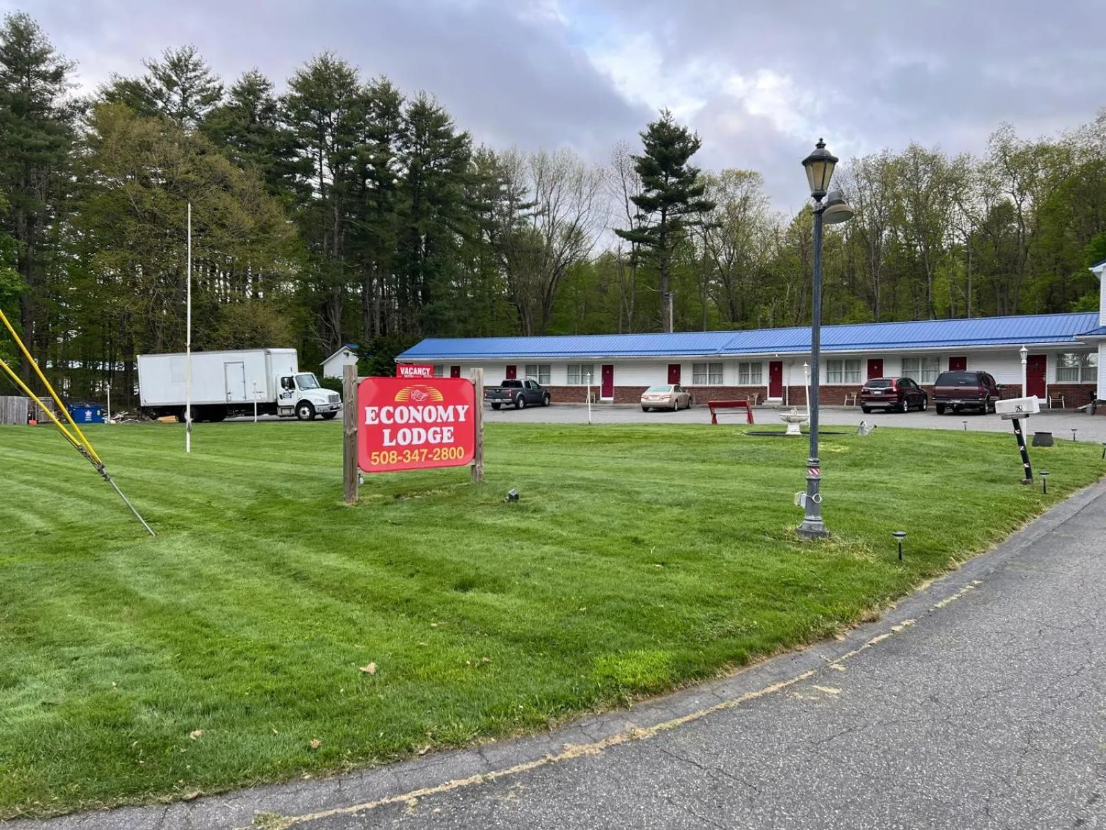 Economy Lodge 682 Main St Sturbridge