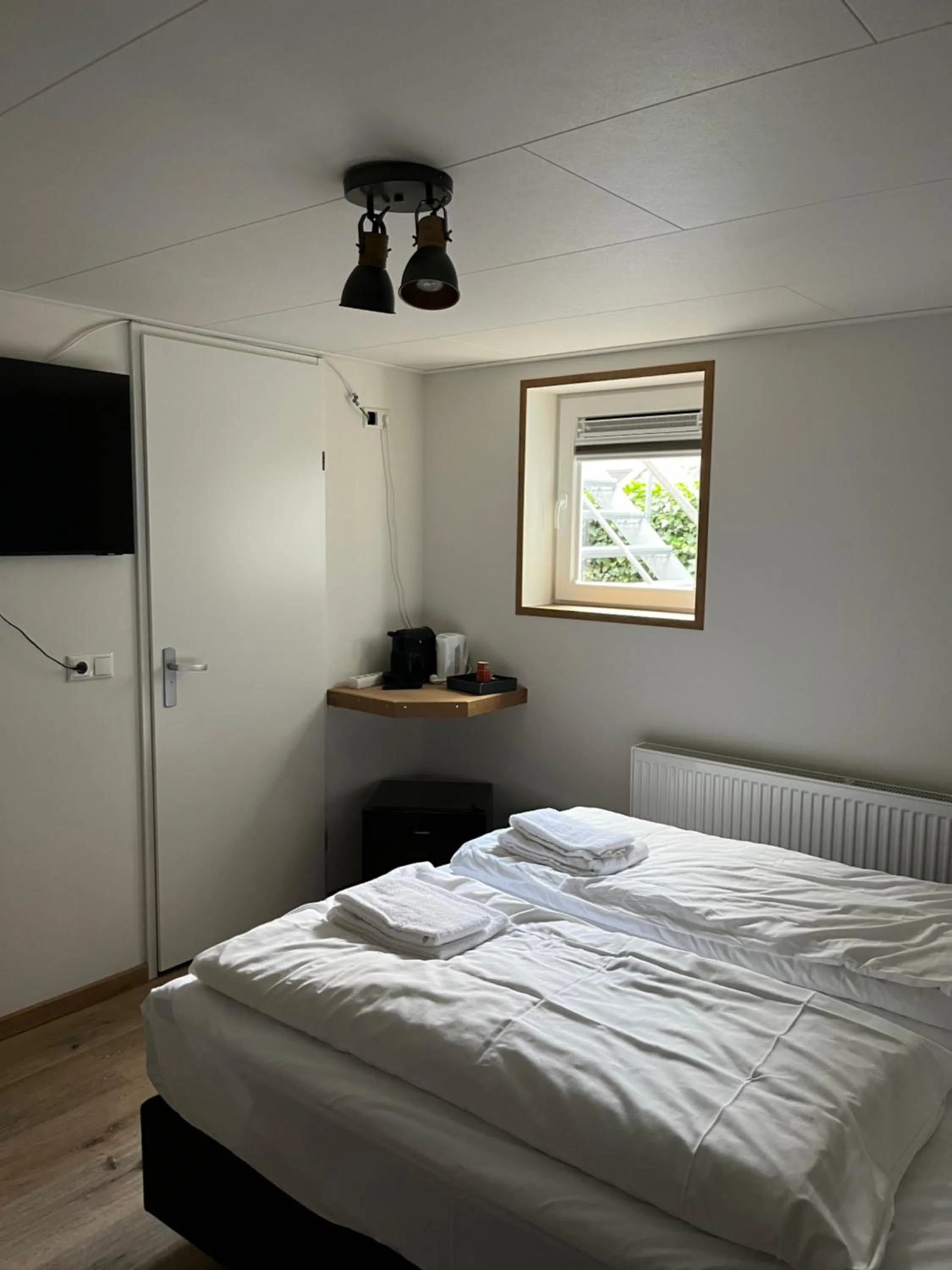 Bedroom, Bed in Giethoorn Old Art Hotel