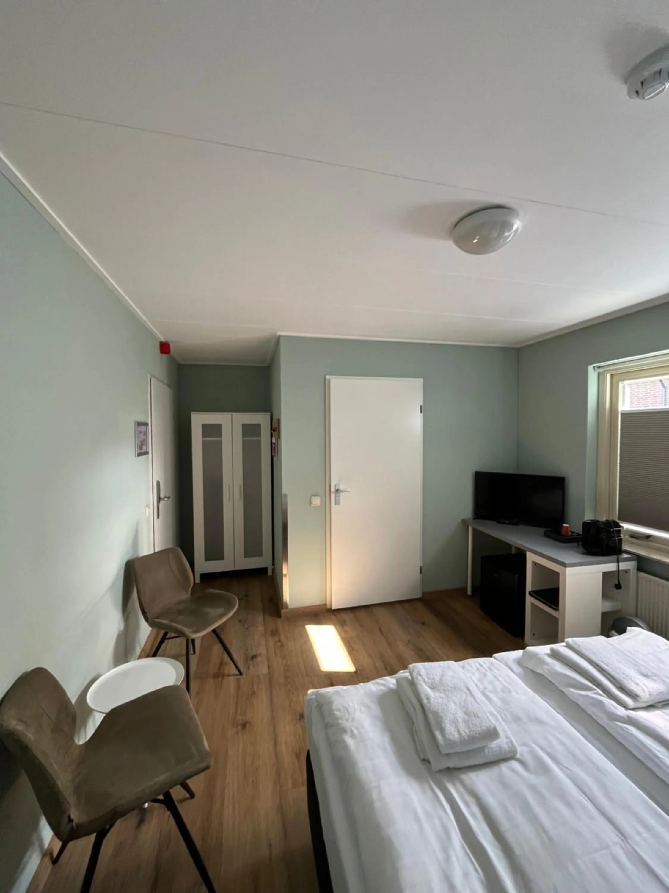 Bedroom, Bed in Giethoorn Old Art Hotel