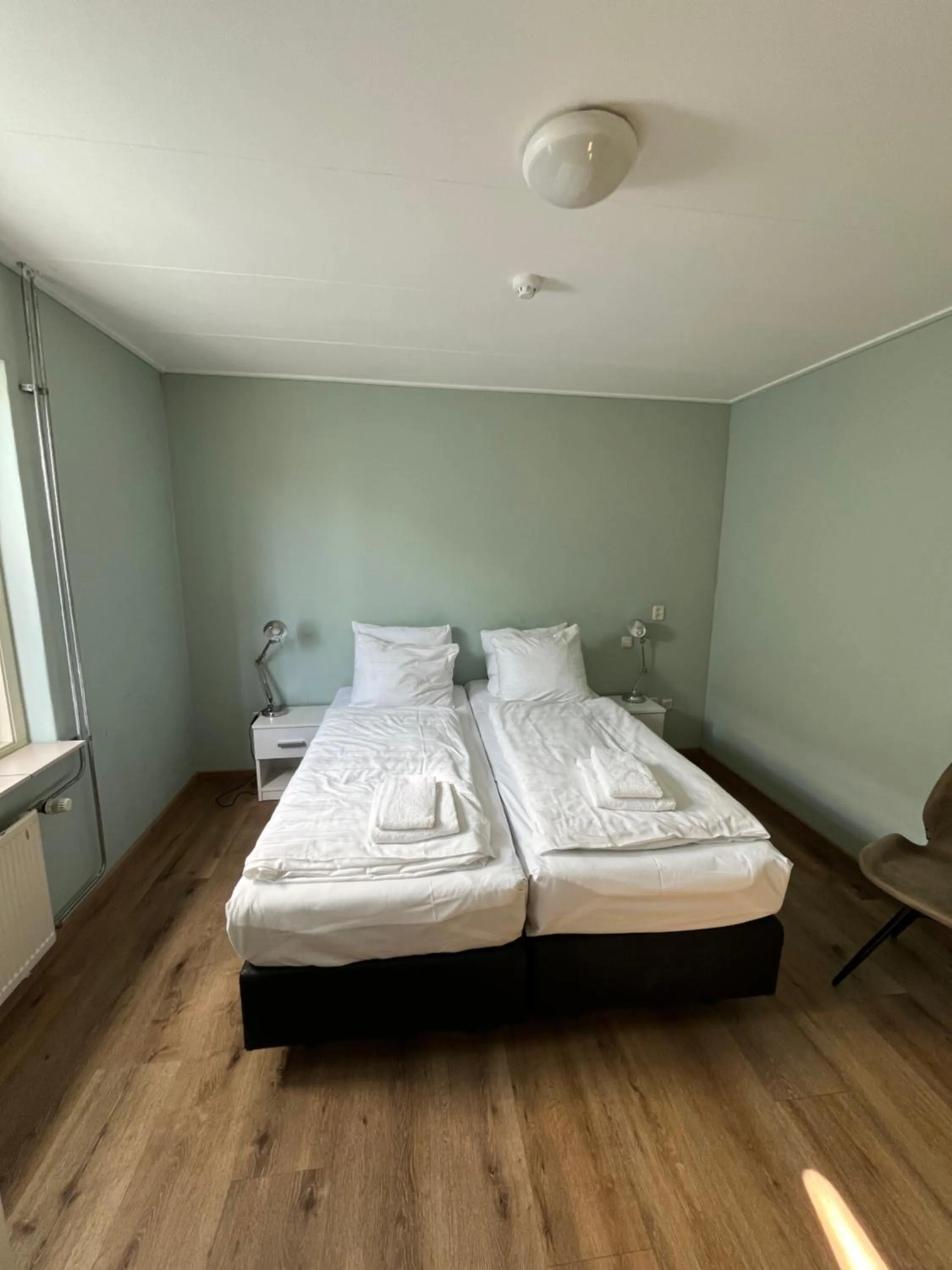 Bedroom, Bed in Giethoorn Old Art Hotel