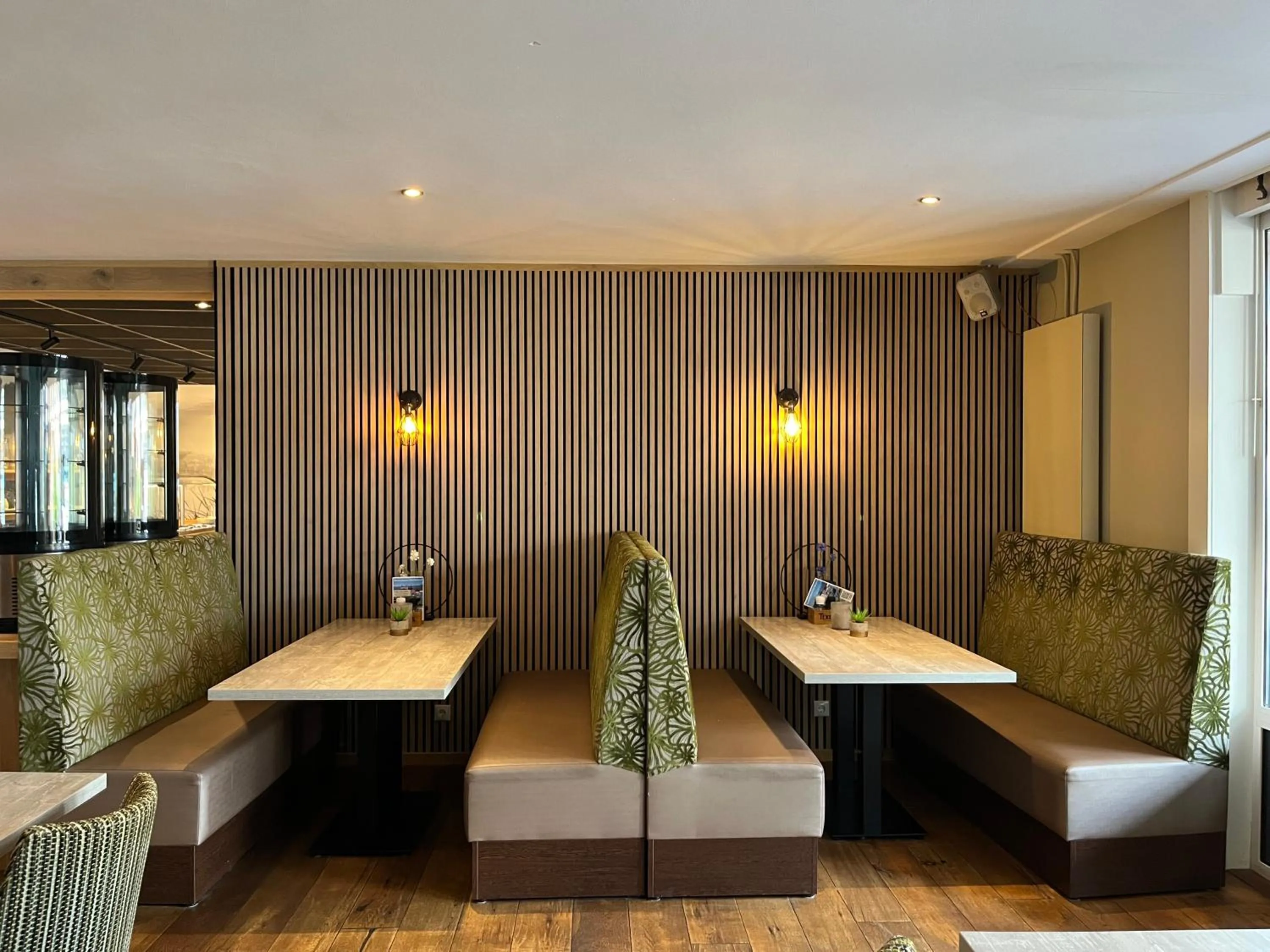 Restaurant/places to eat in Giethoorn Old Art Hotel