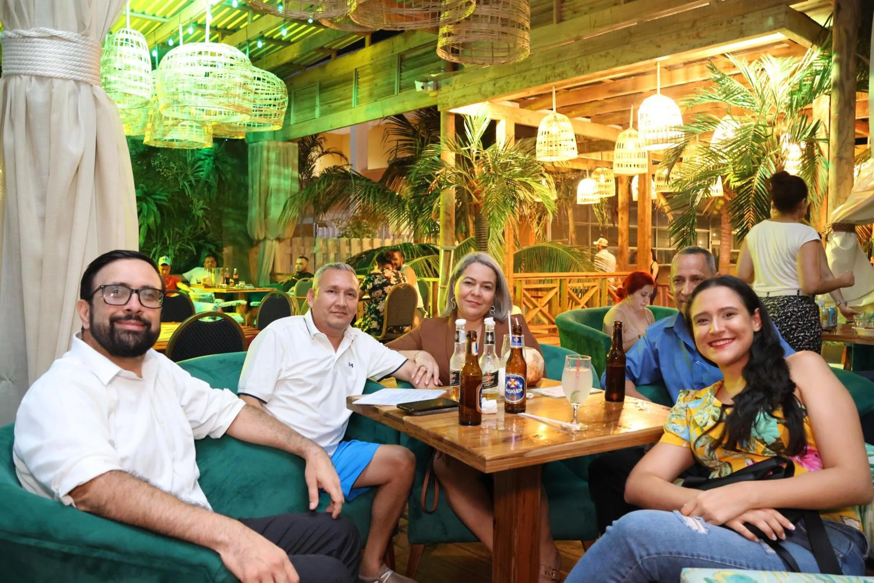 Restaurant/places to eat in Hotel Partenon Beach