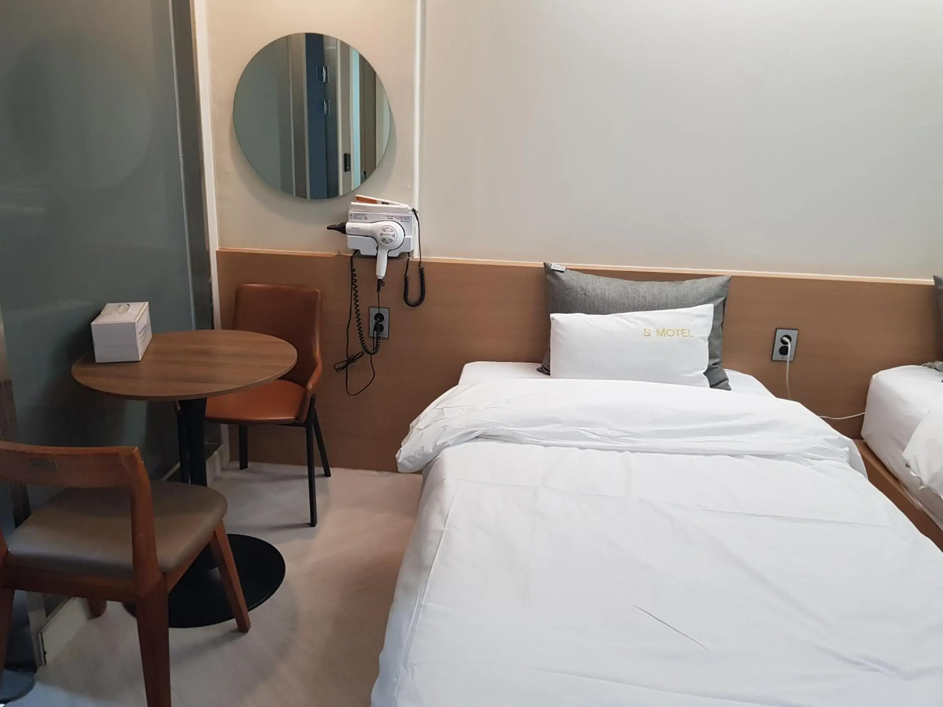 Deluxe Twin Room in Number 25 Hotel Deluxe Twin Room in Number 25 Hotel