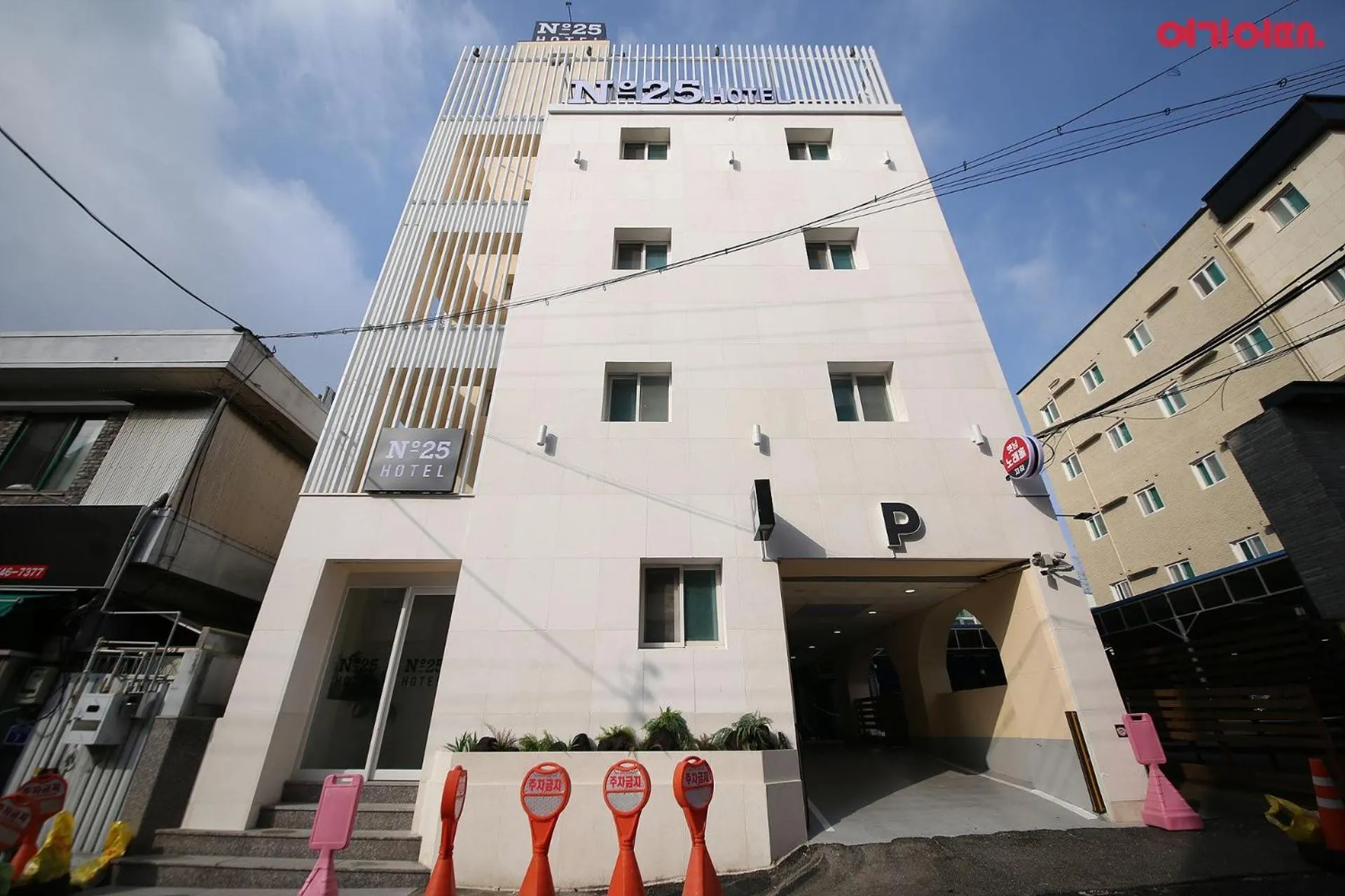 Property building in Number 25 Hotel