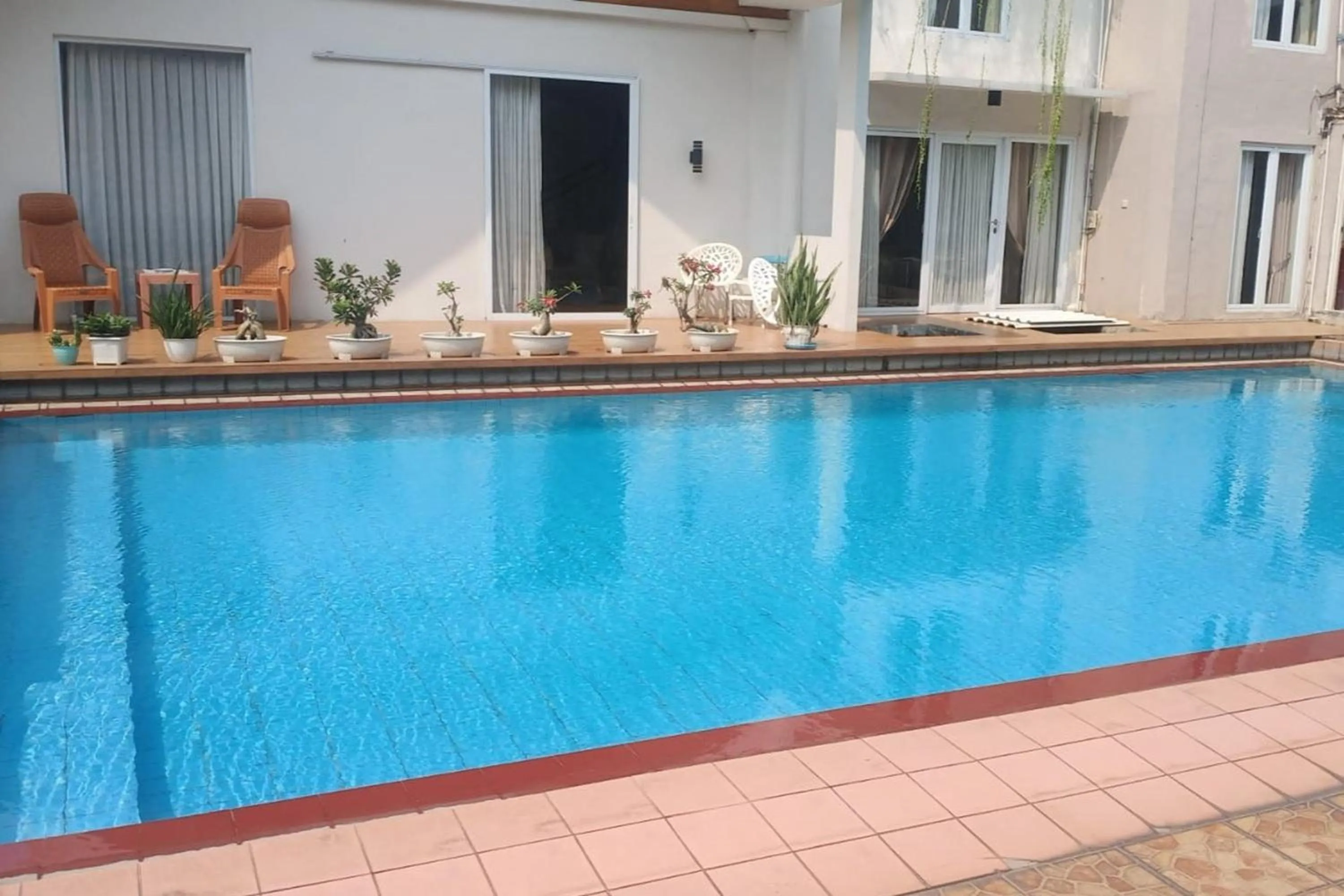 Swimming pool in Aryani Suites Syariah