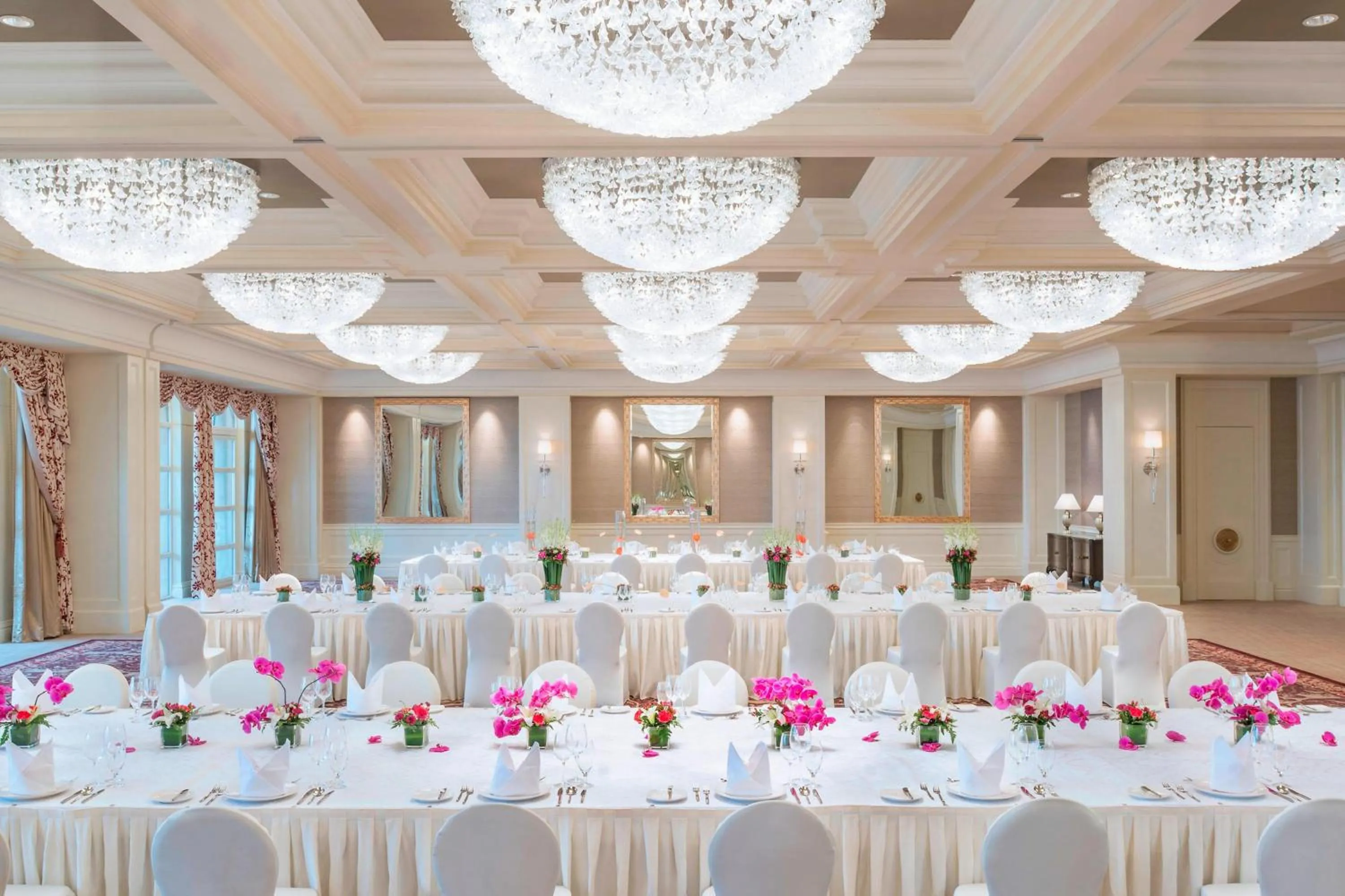 Banquet/Function facilities in The Castle Hotel, a Luxury Collection Hotel, Dalian