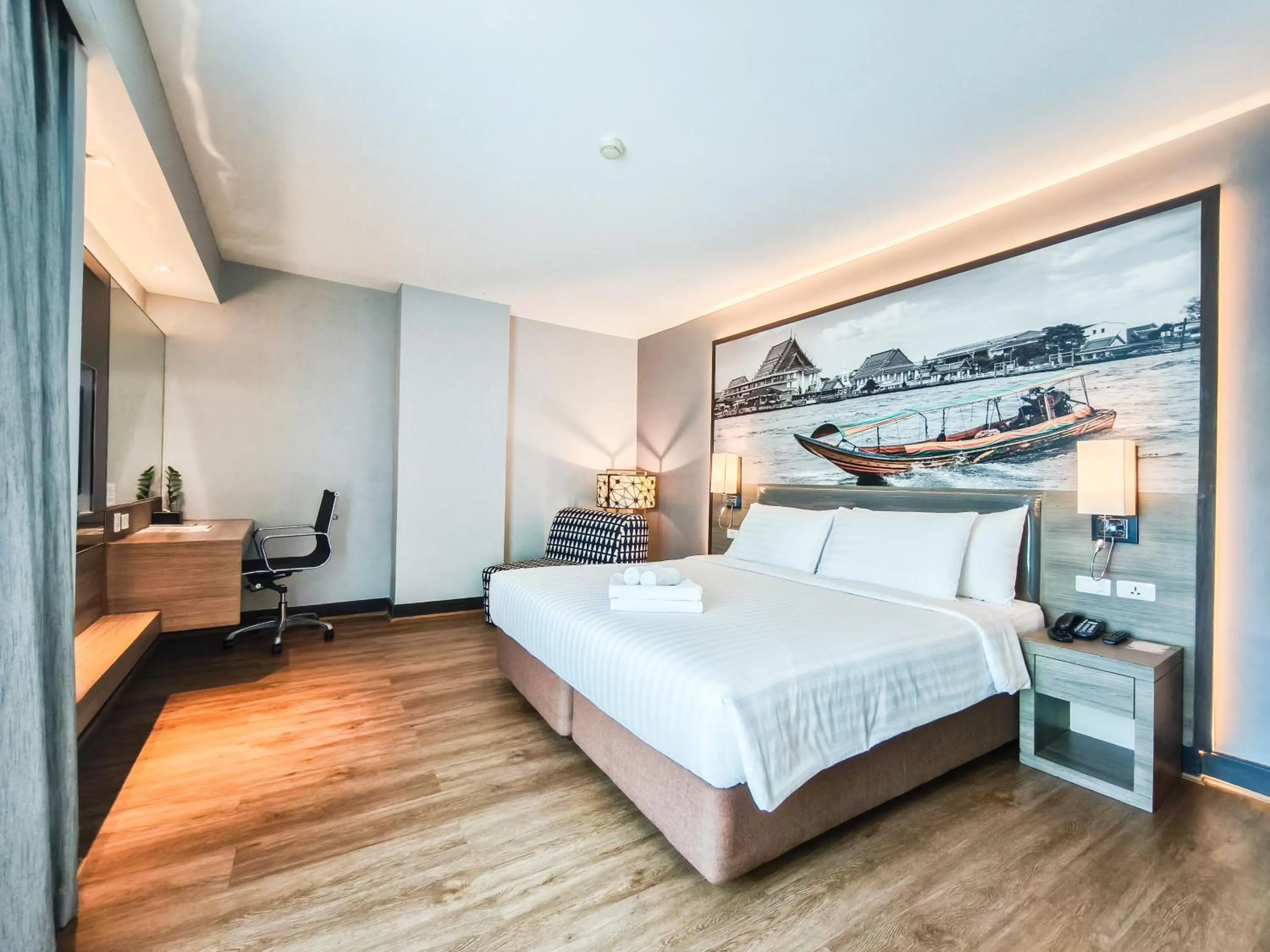 Bed in Citrus Sukhumvit 11 by Compass Hospitality