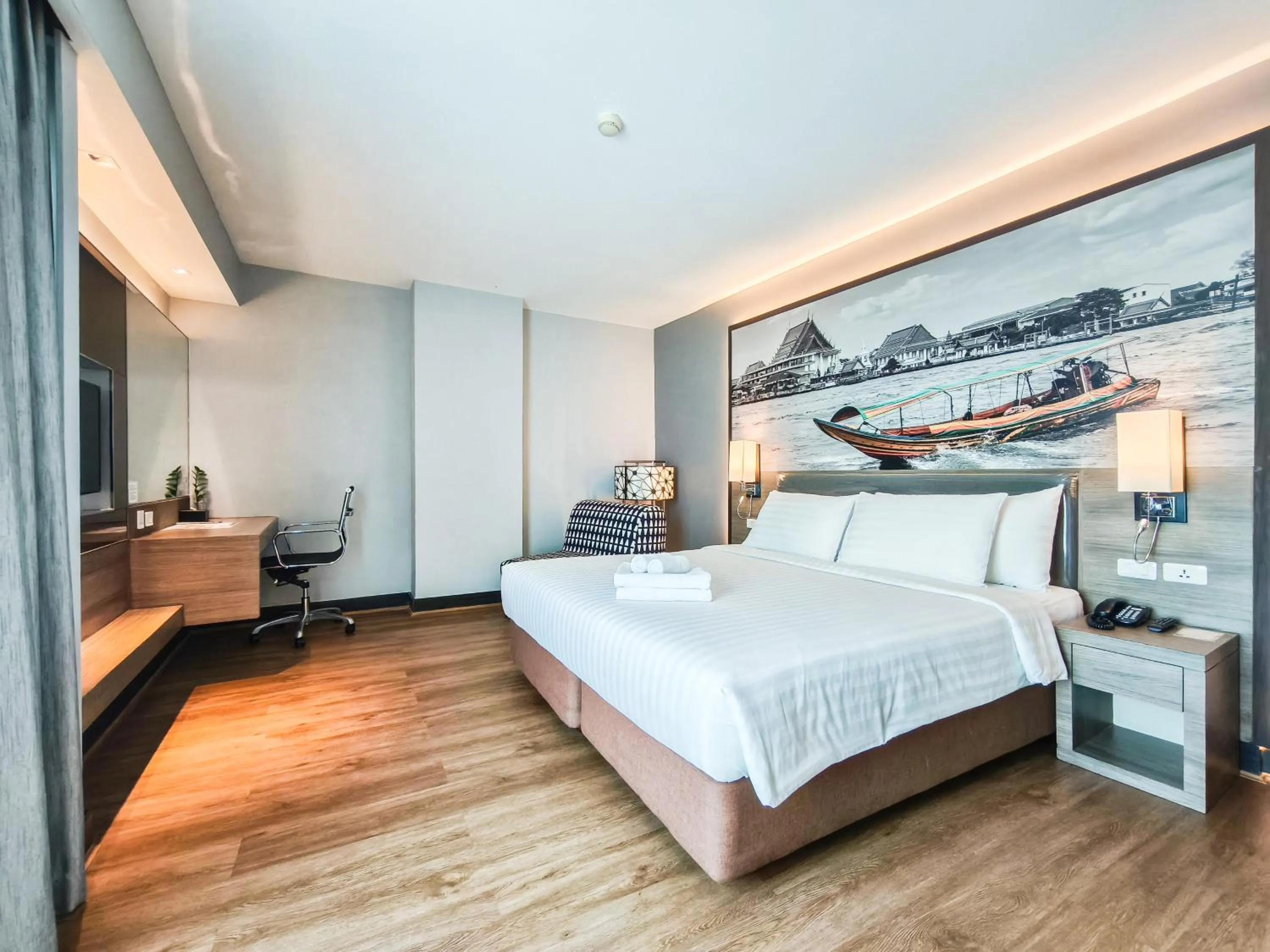 Bed in Citrus Sukhumvit 11 by Compass Hospitality