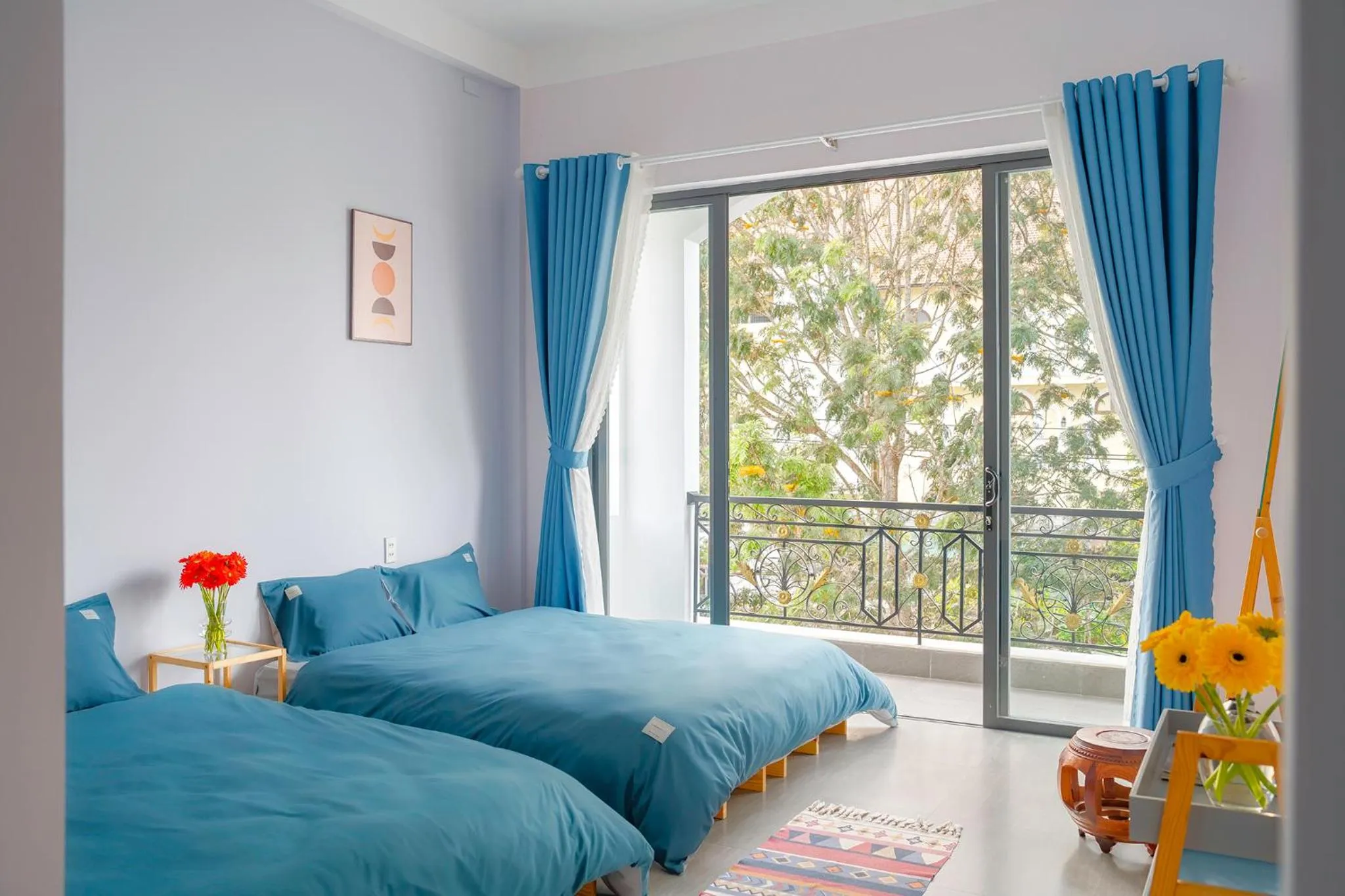 Photo of the whole room, Bed in Kim Little Hotel Dalat