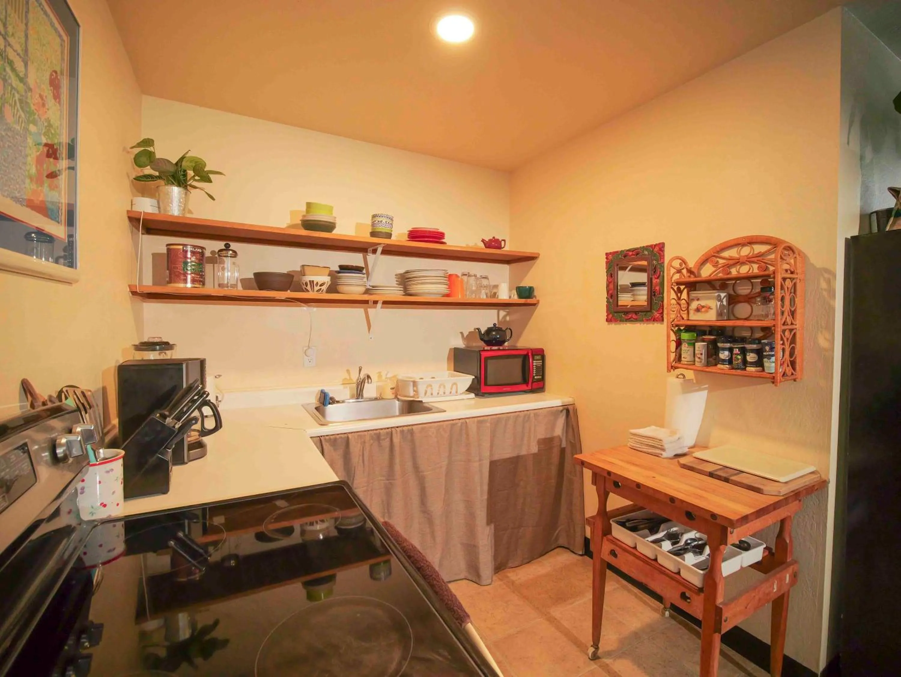 Ashland Commons Hostel