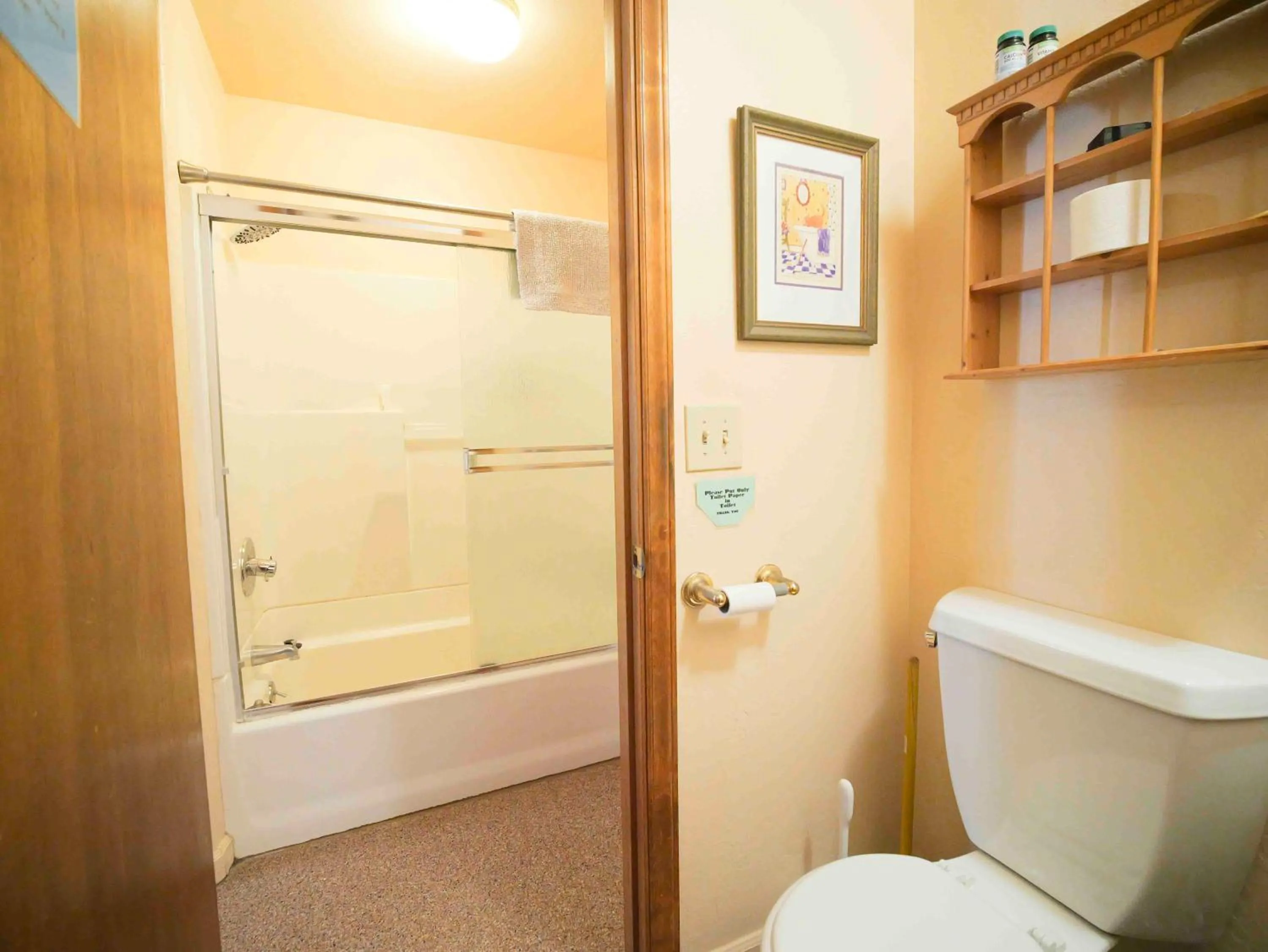 Ashland Commons Hostel