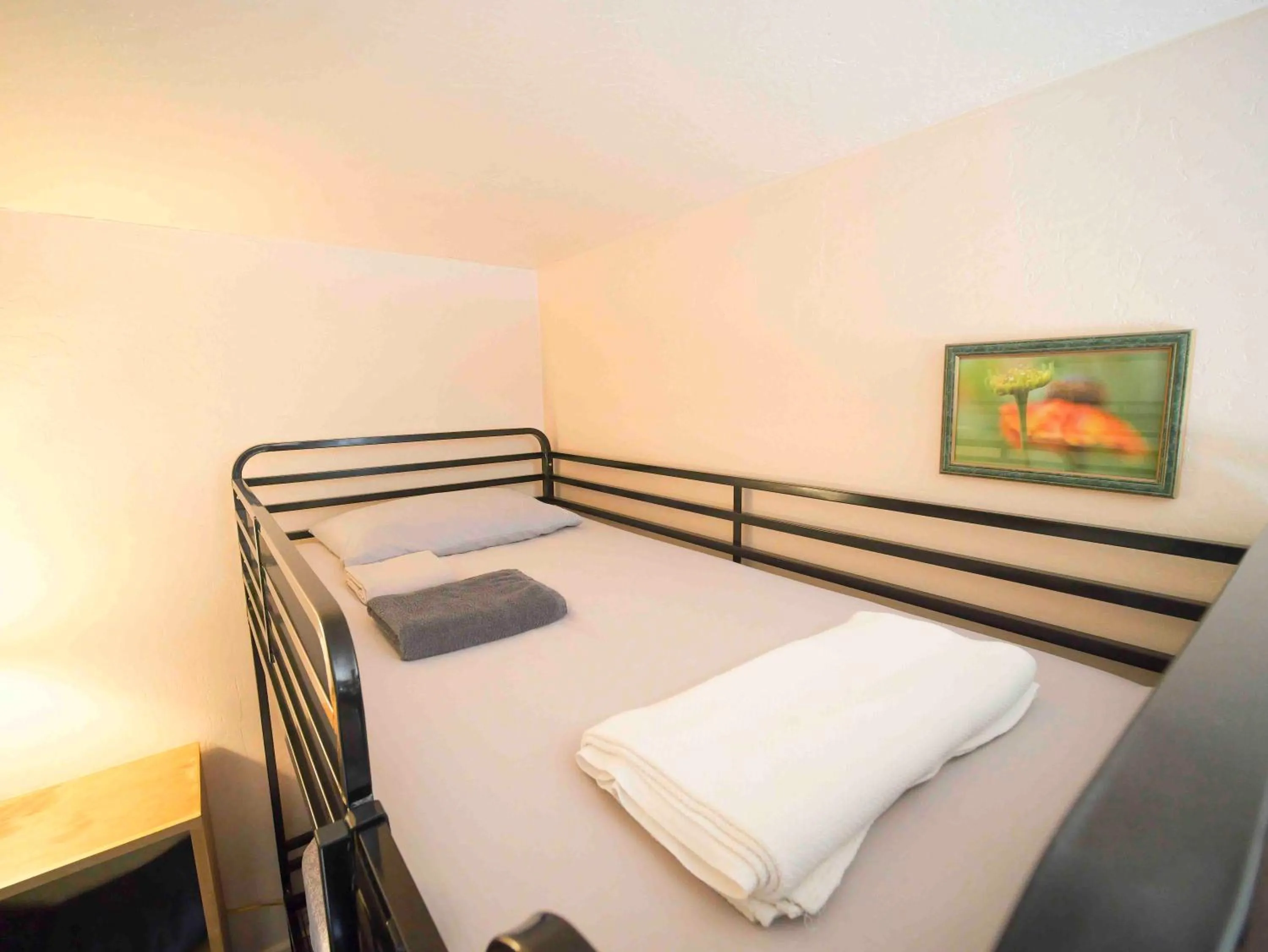 Bed in Ashland Commons Hostel