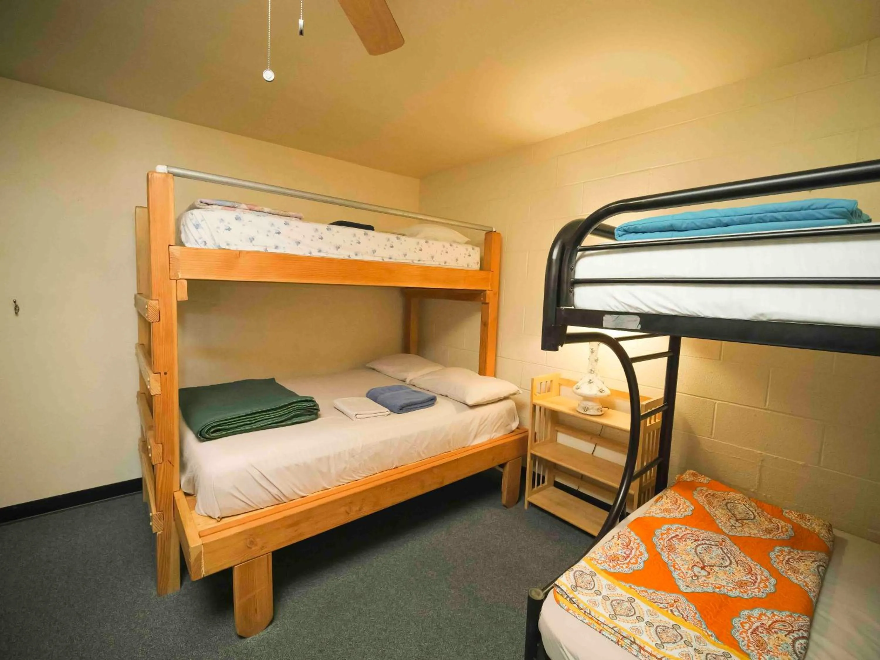 Bed in Ashland Commons Hostel