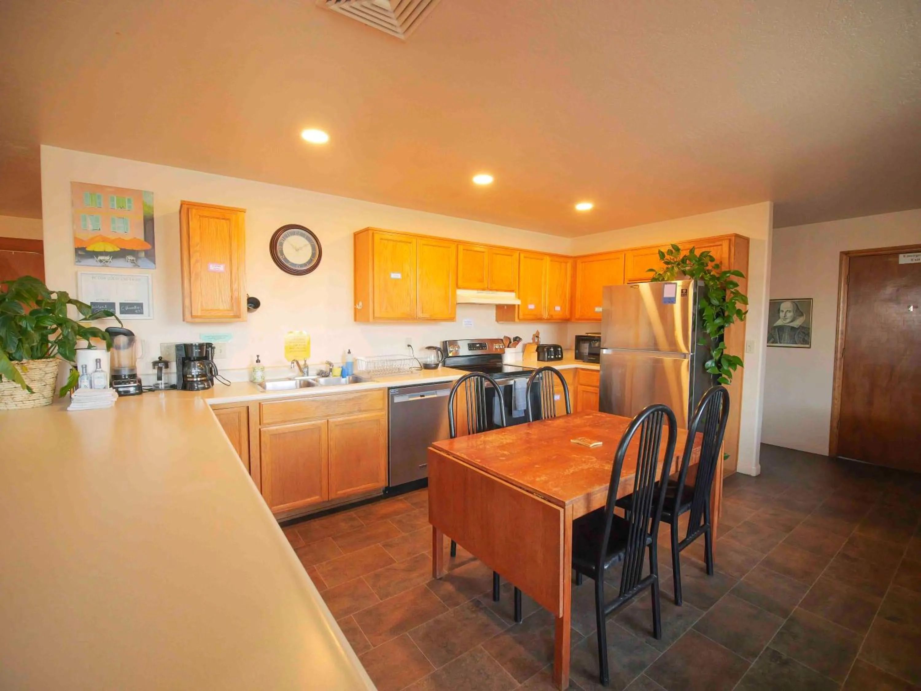 Ashland Commons Hostel